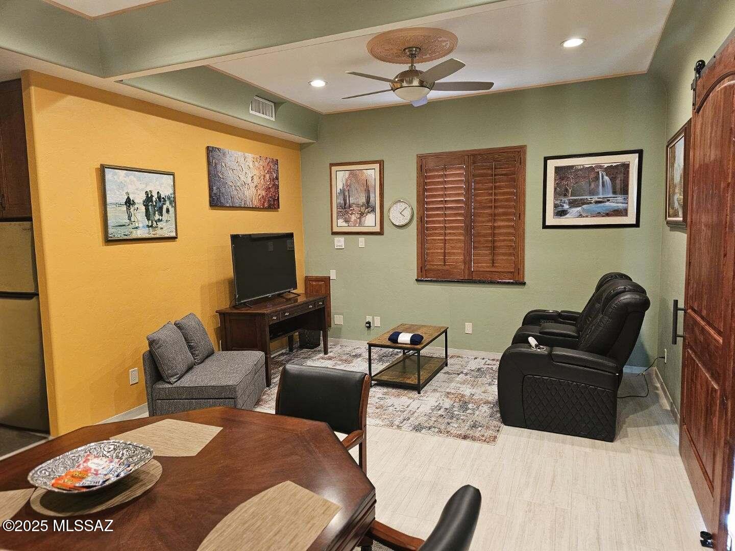 Casas Adobes Est 3b Resub - Residential Lease