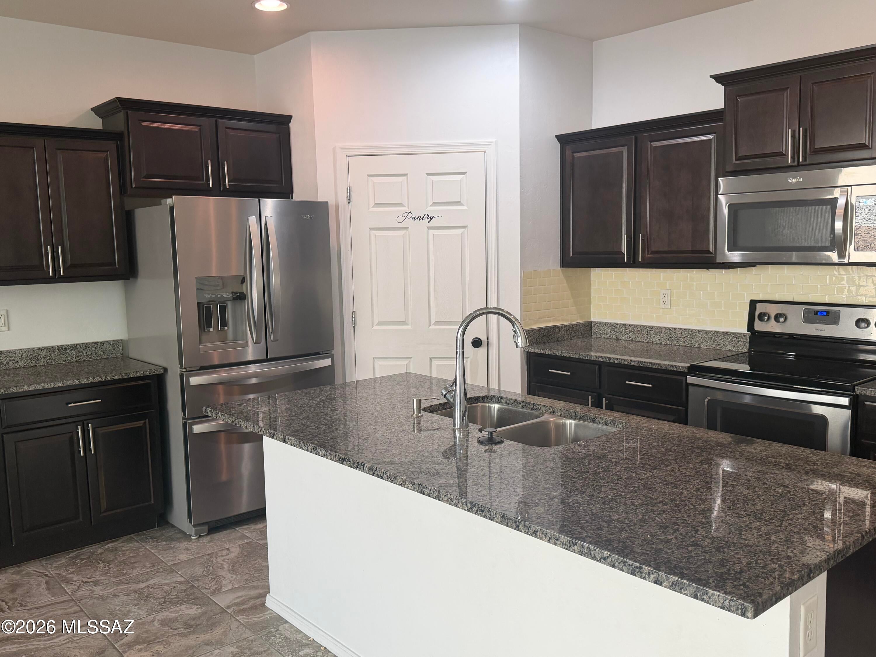 Sierra Morado Unit 4 - Residential Lease