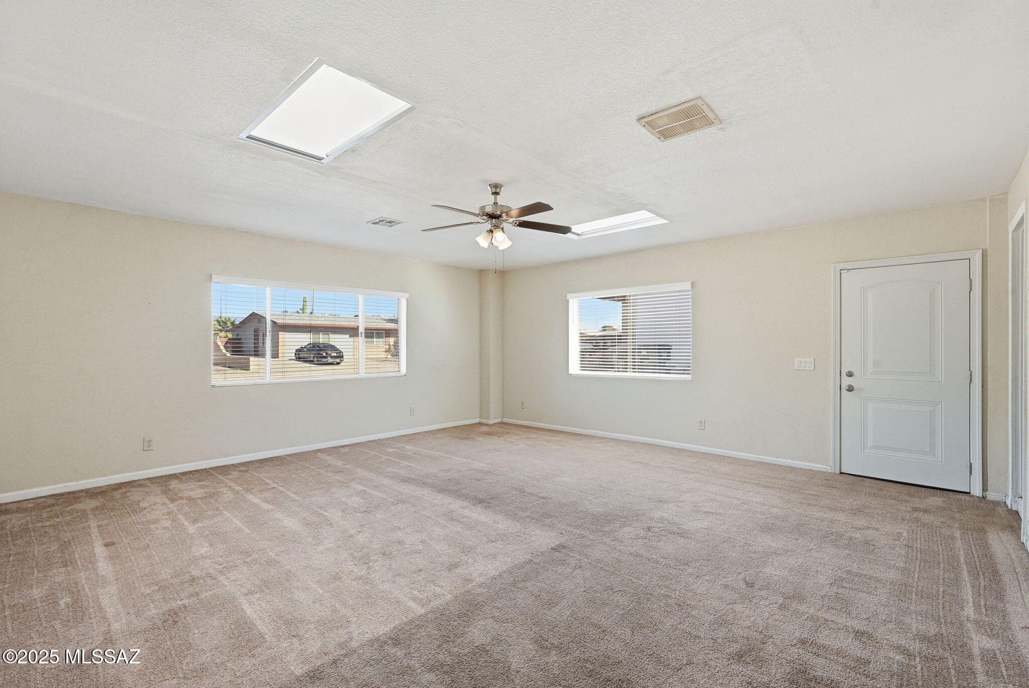 Lincoln Ridge (1-207) - Residential