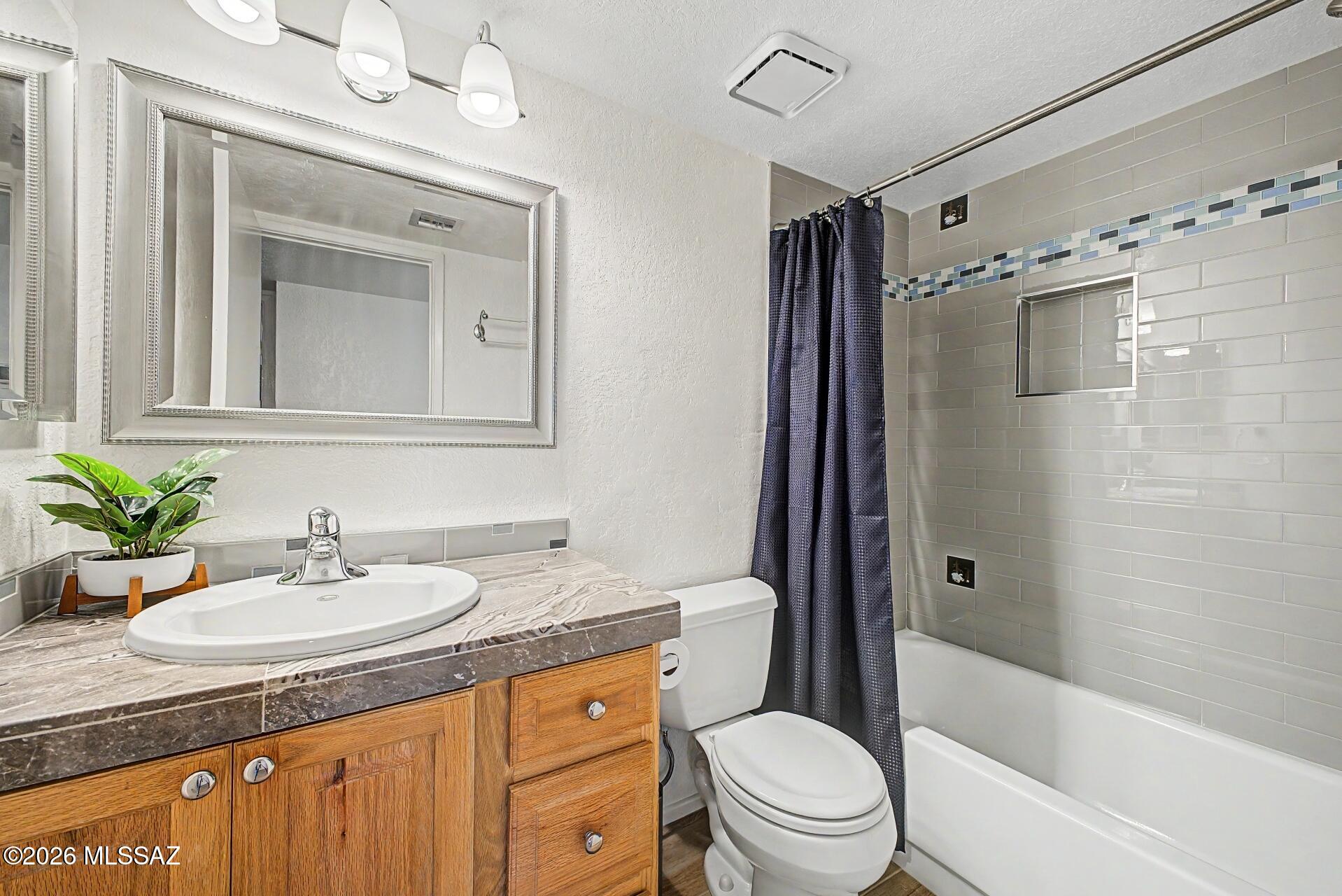Summertree Condominiums (1-224) - Residential