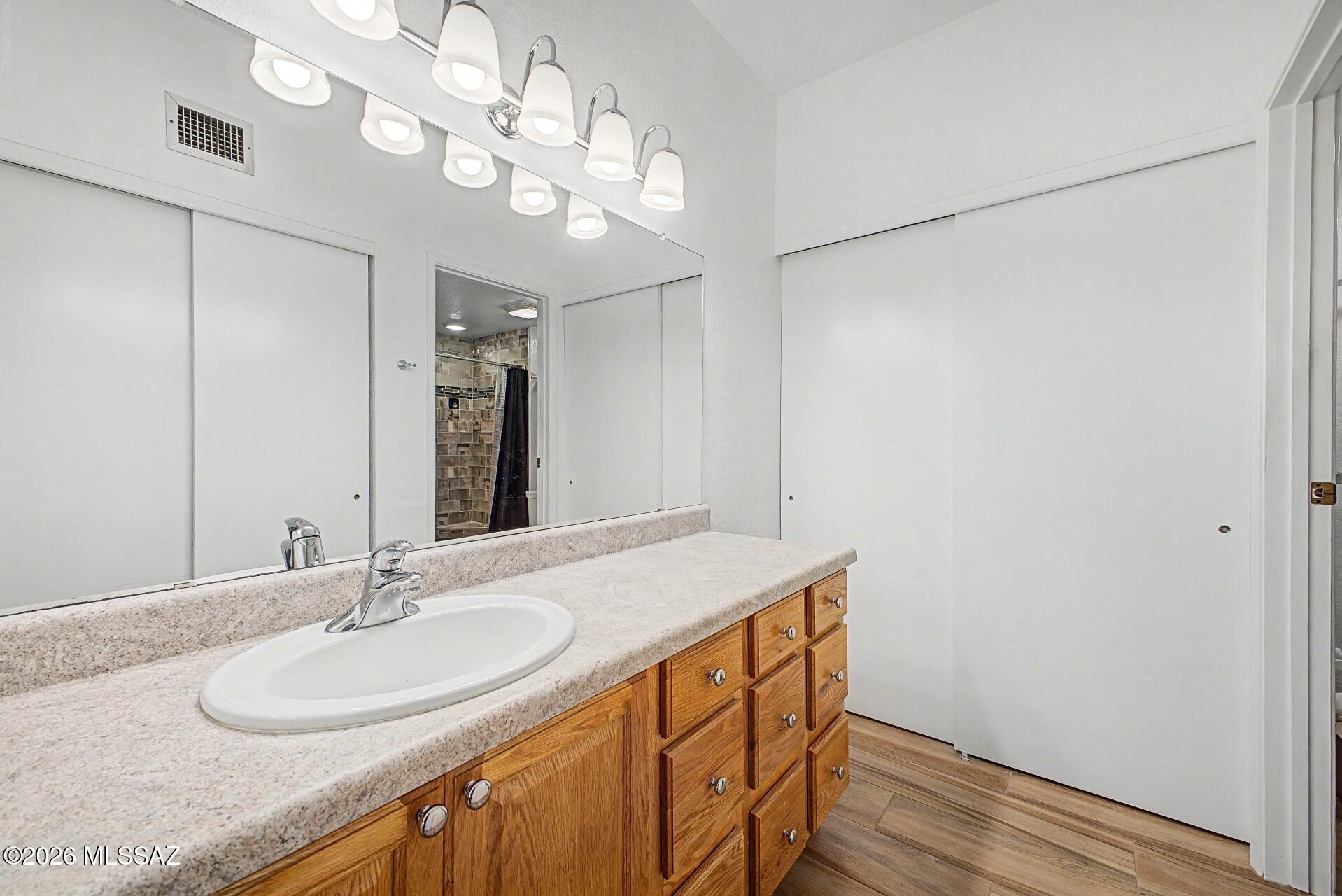 Summertree Condominiums (1-224) - Residential