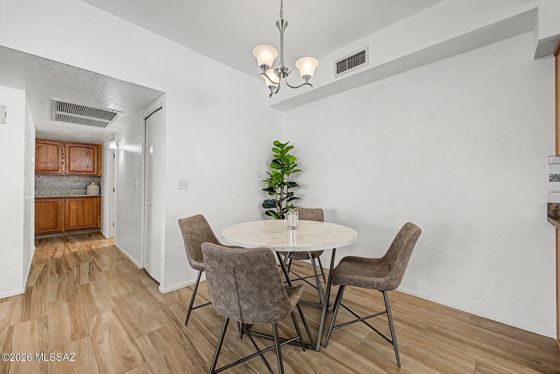 Summertree Condominiums (1-224) - Residential
