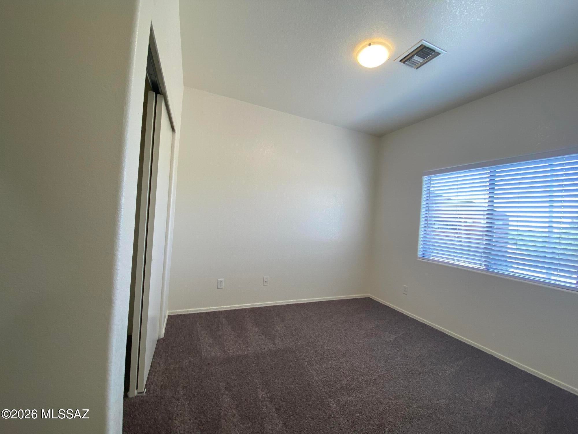 Mountain View Condos. (1-76) - Residential Lease