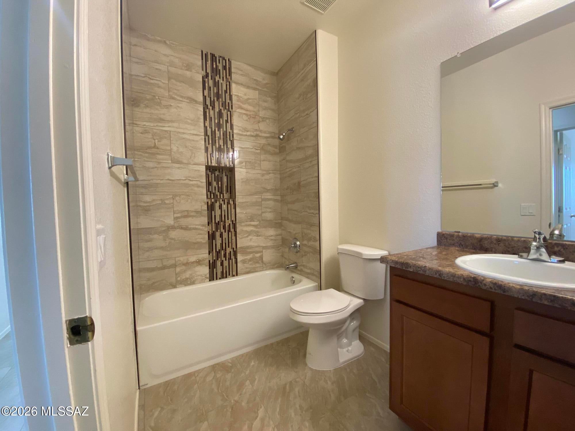 Mountain View Condos. (1-76) - Residential Lease