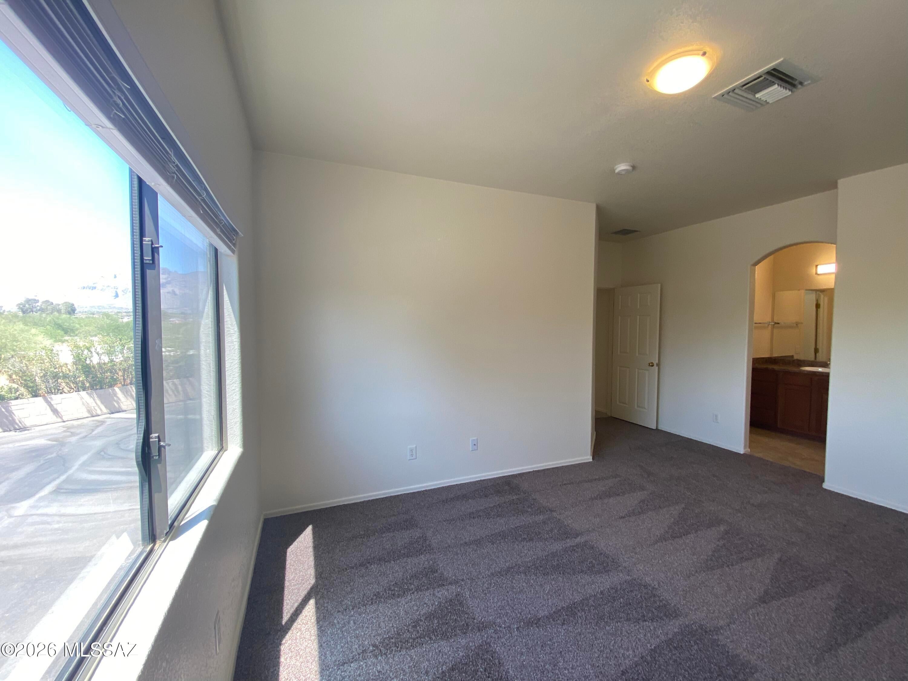 Mountain View Condos. (1-76) - Residential Lease