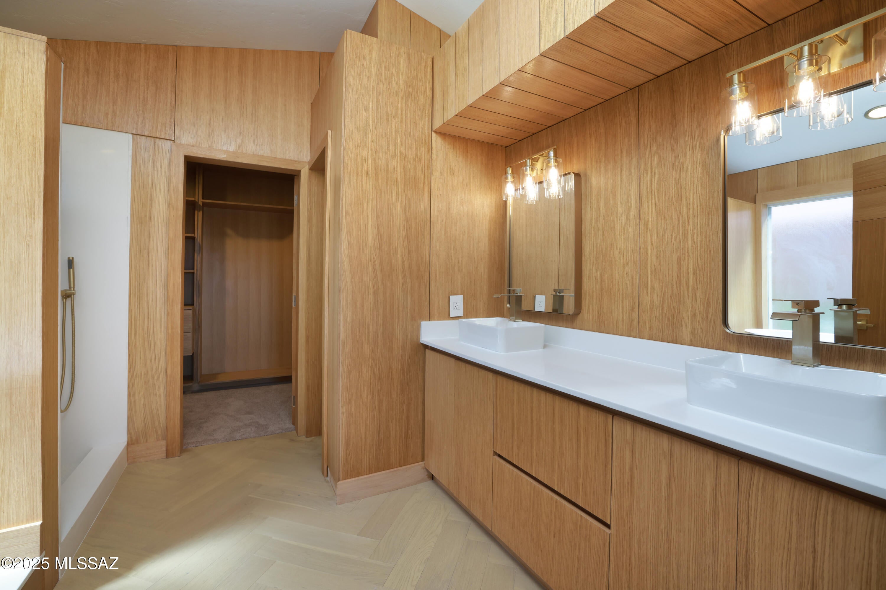 Vista Serena (1-93) - Residential