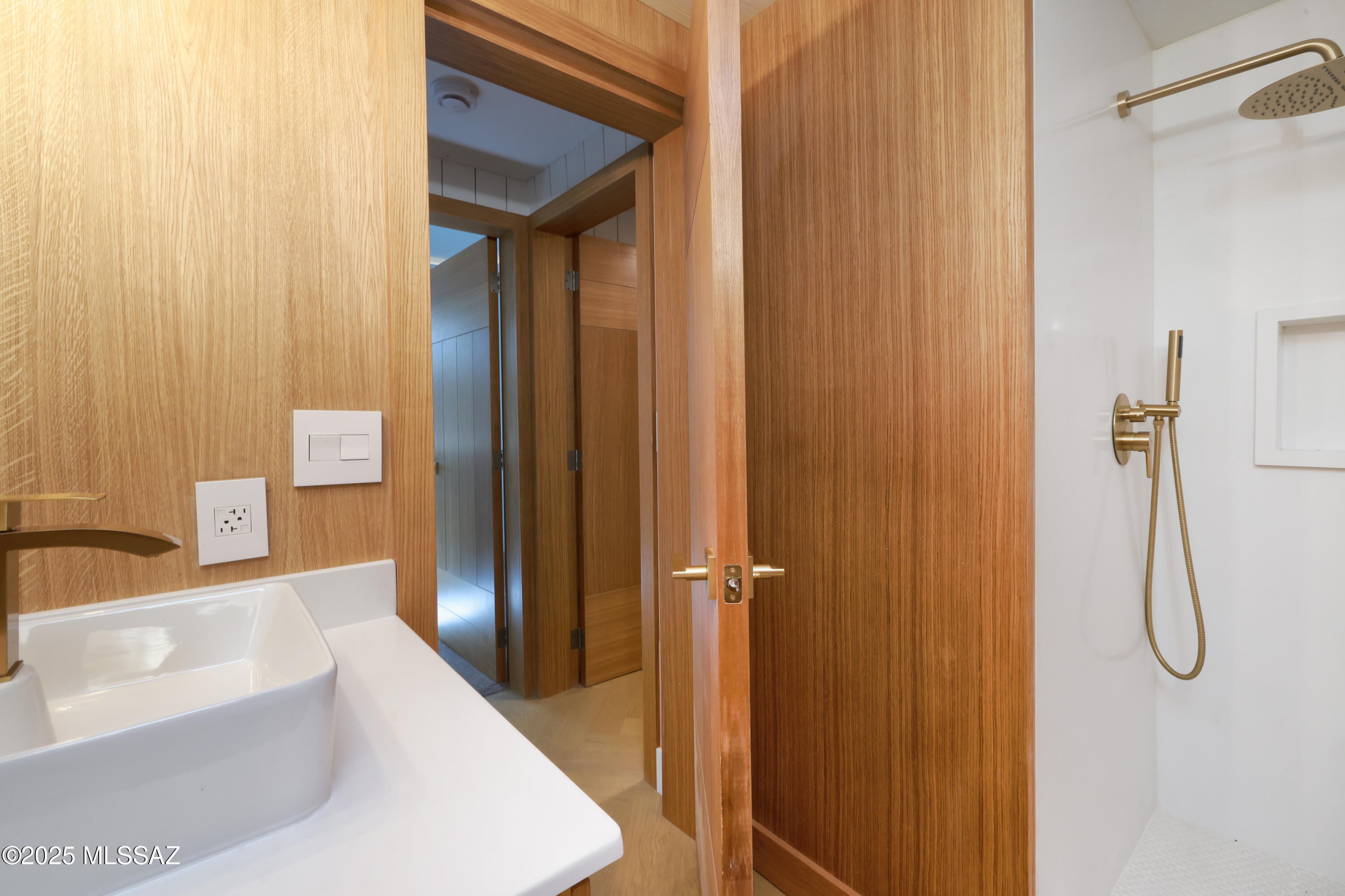 Vista Serena (1-93) - Residential
