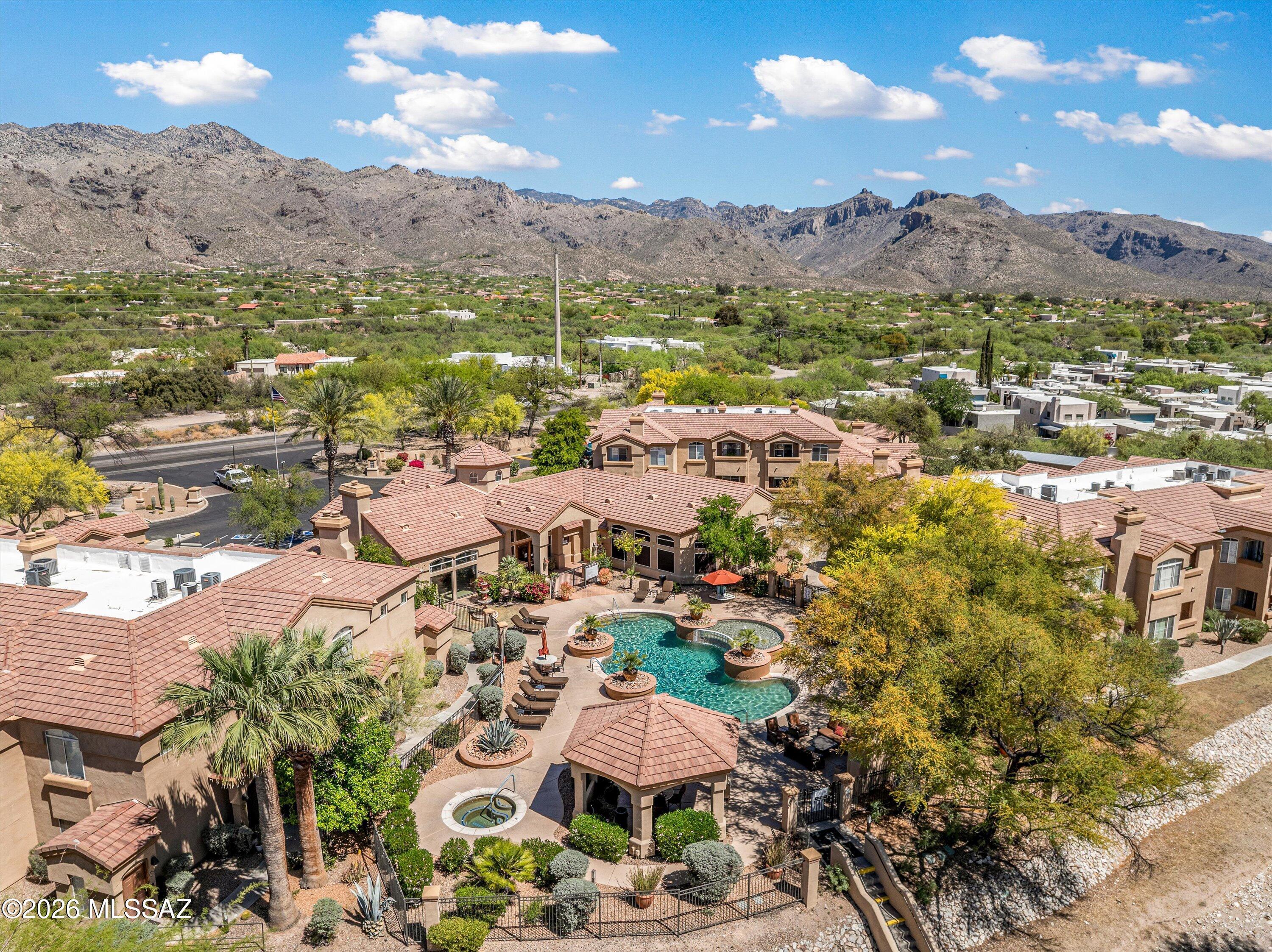 Pinnacle Canyon Condominium - Residential