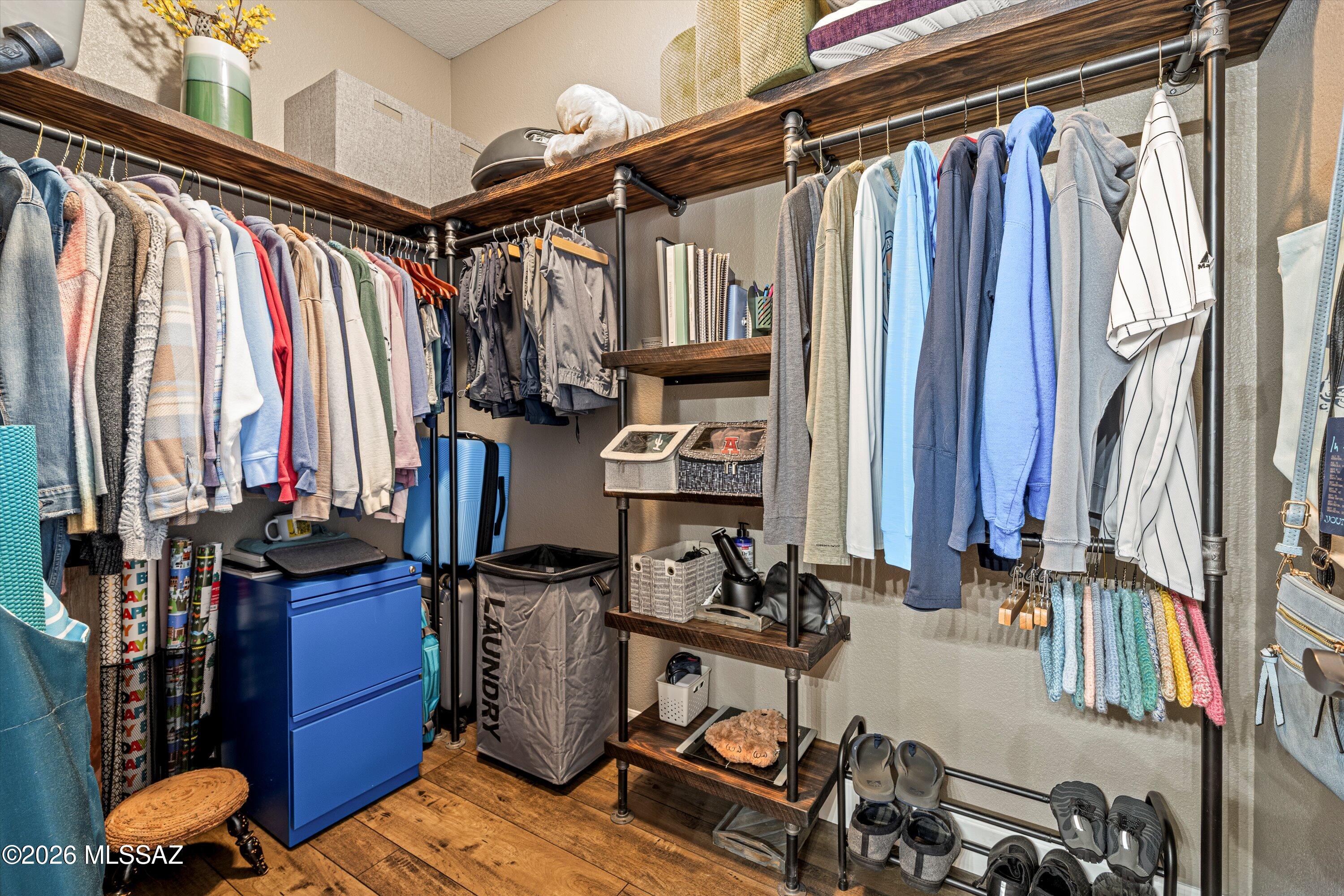 Pinnacle Canyon Condominium - Residential