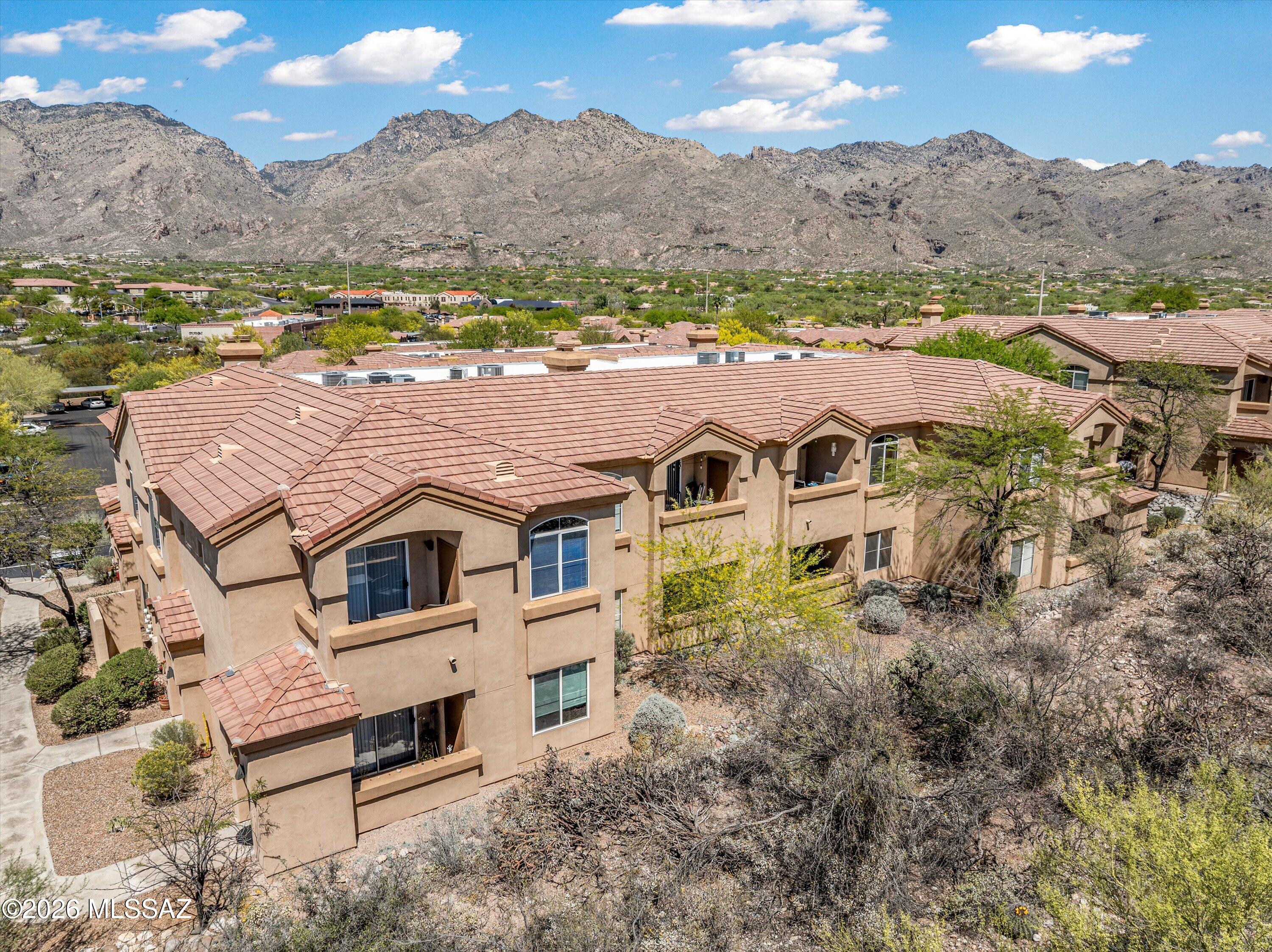 Pinnacle Canyon Condominium - Residential
