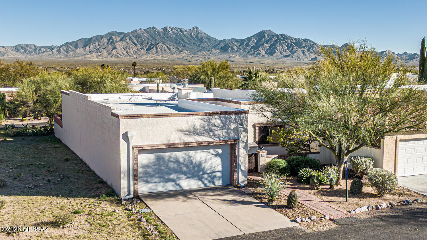 Green Valley Townhouses 4 - Residential