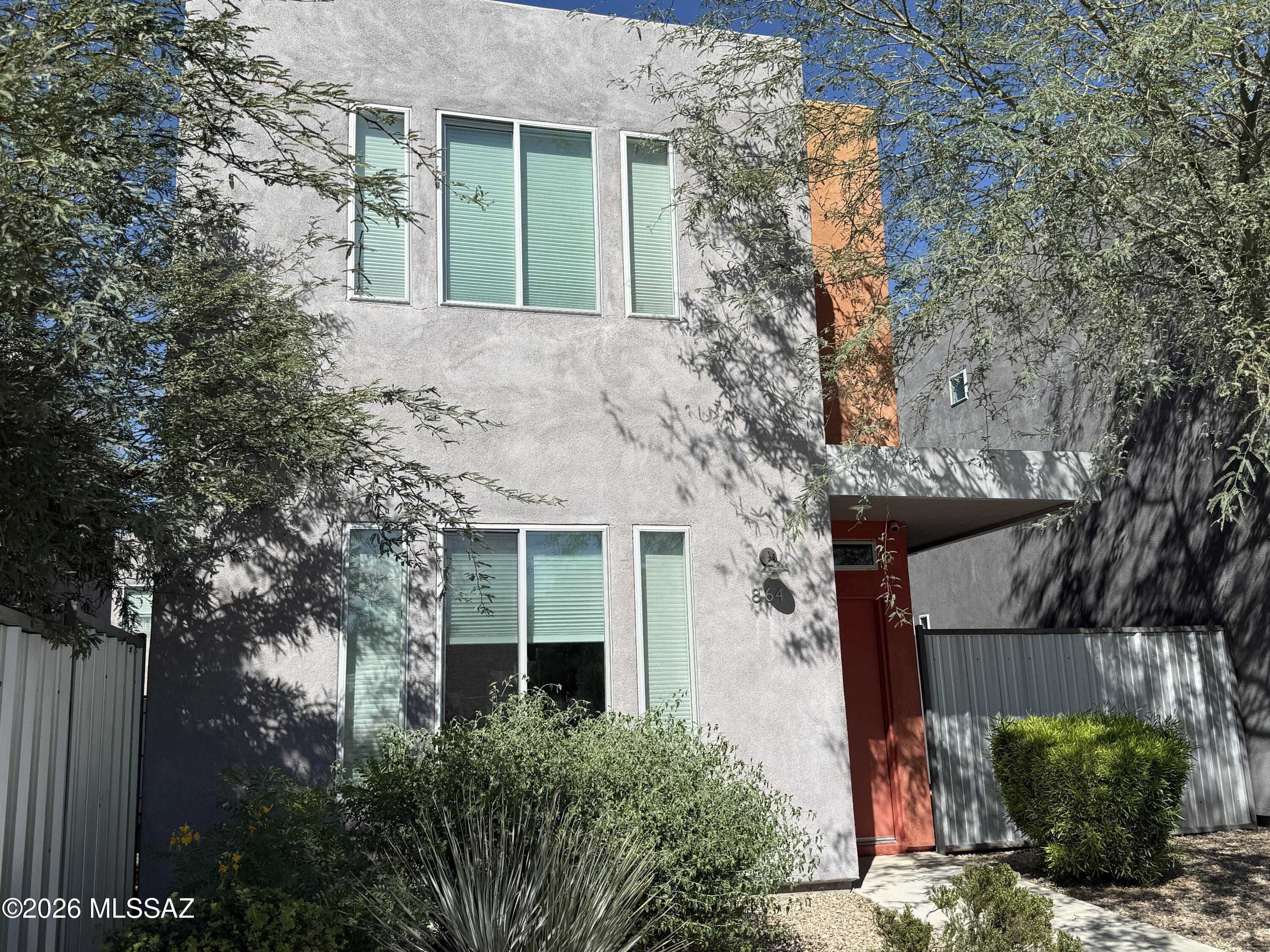 Park Modern SQ20153240738 - Residential Lease
