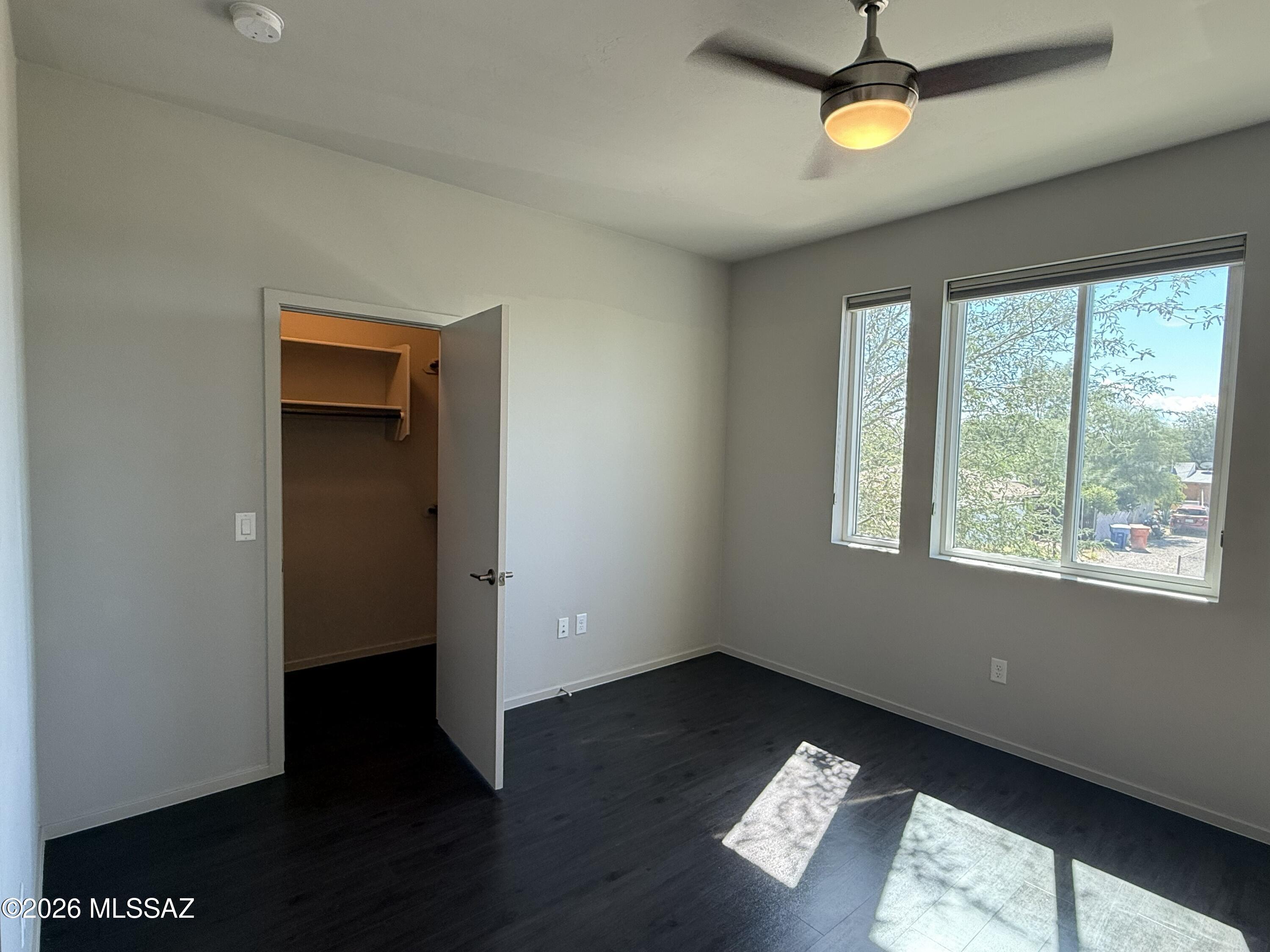 Park Modern SQ20153240738 - Residential Lease