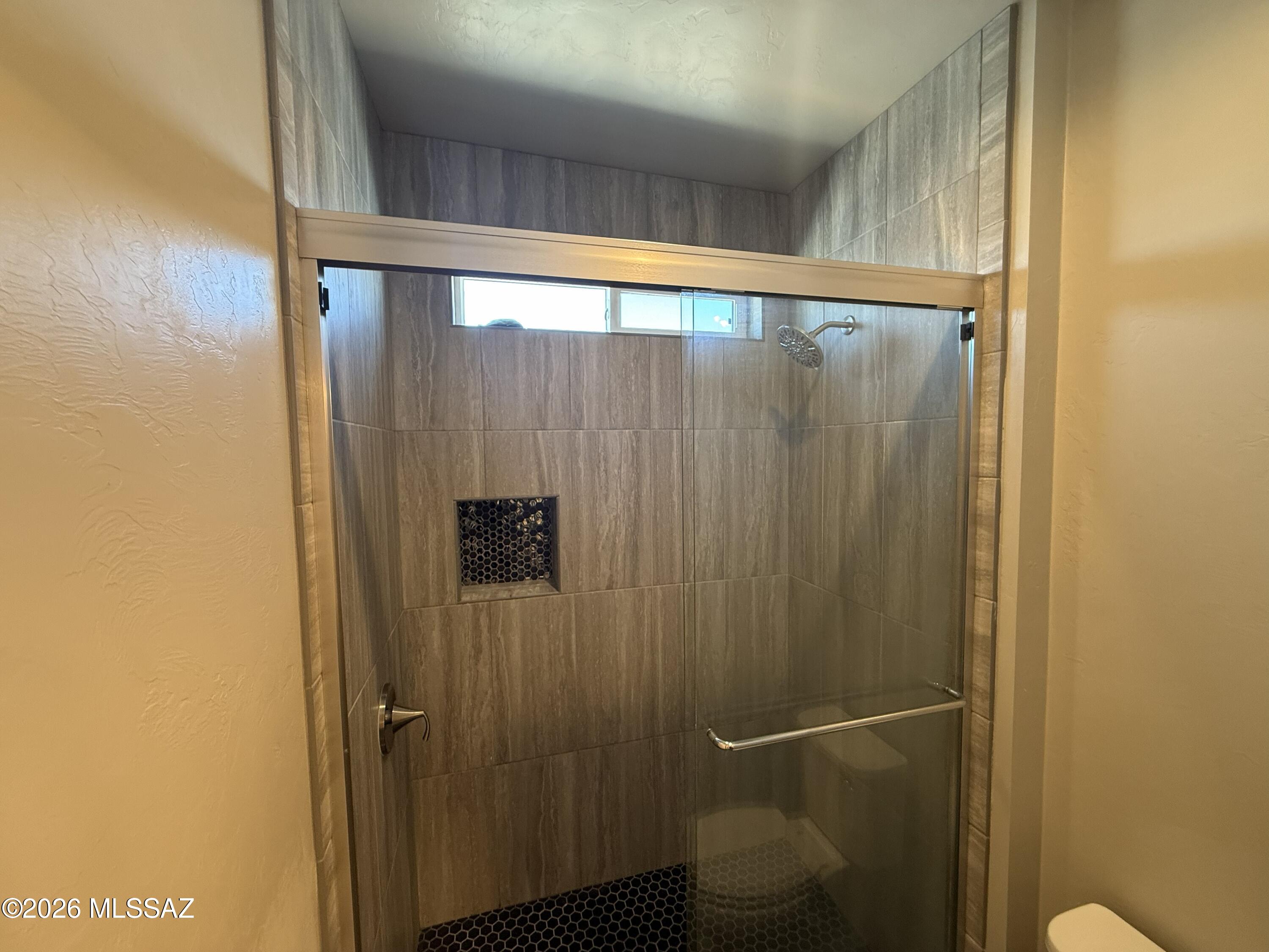 Park Modern SQ20153240738 - Residential Lease