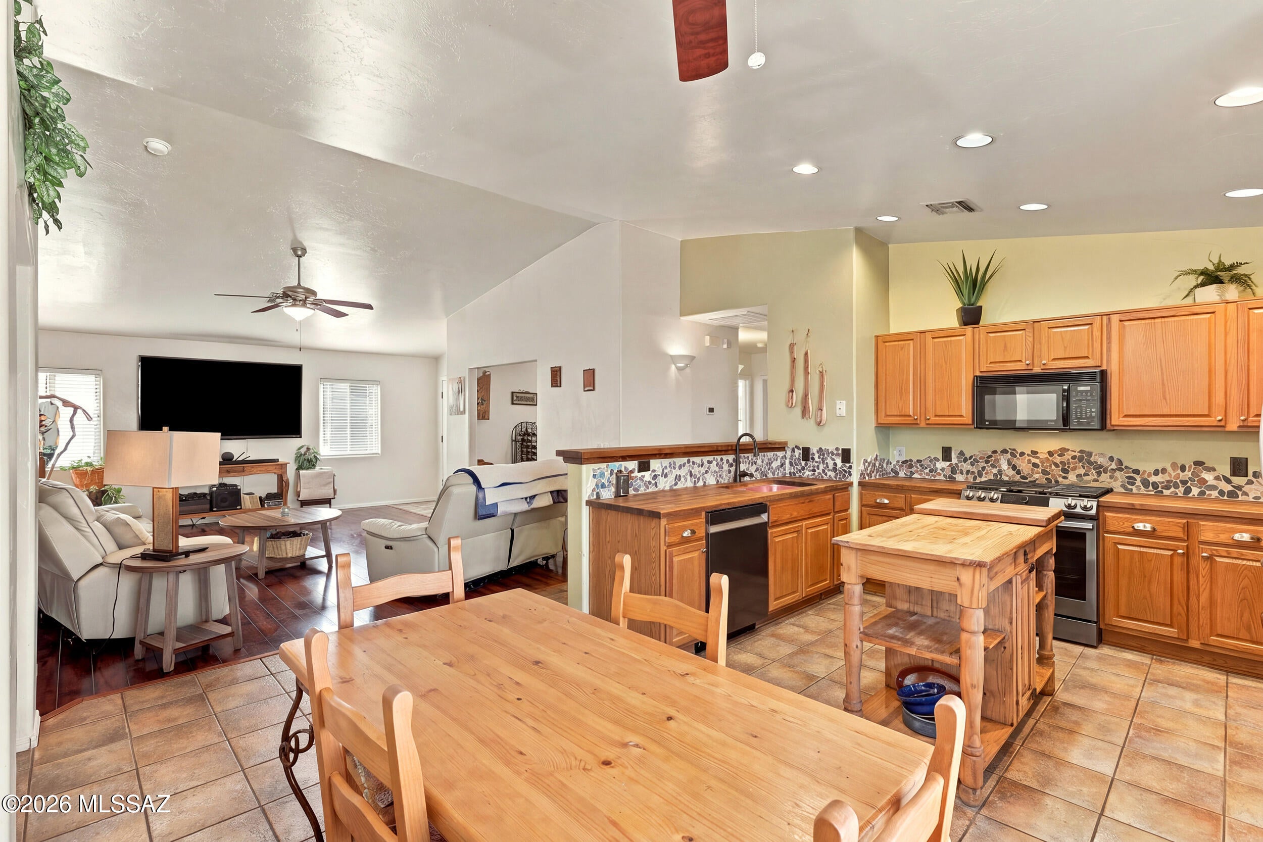 Rincon Vista (1-28) - Residential
