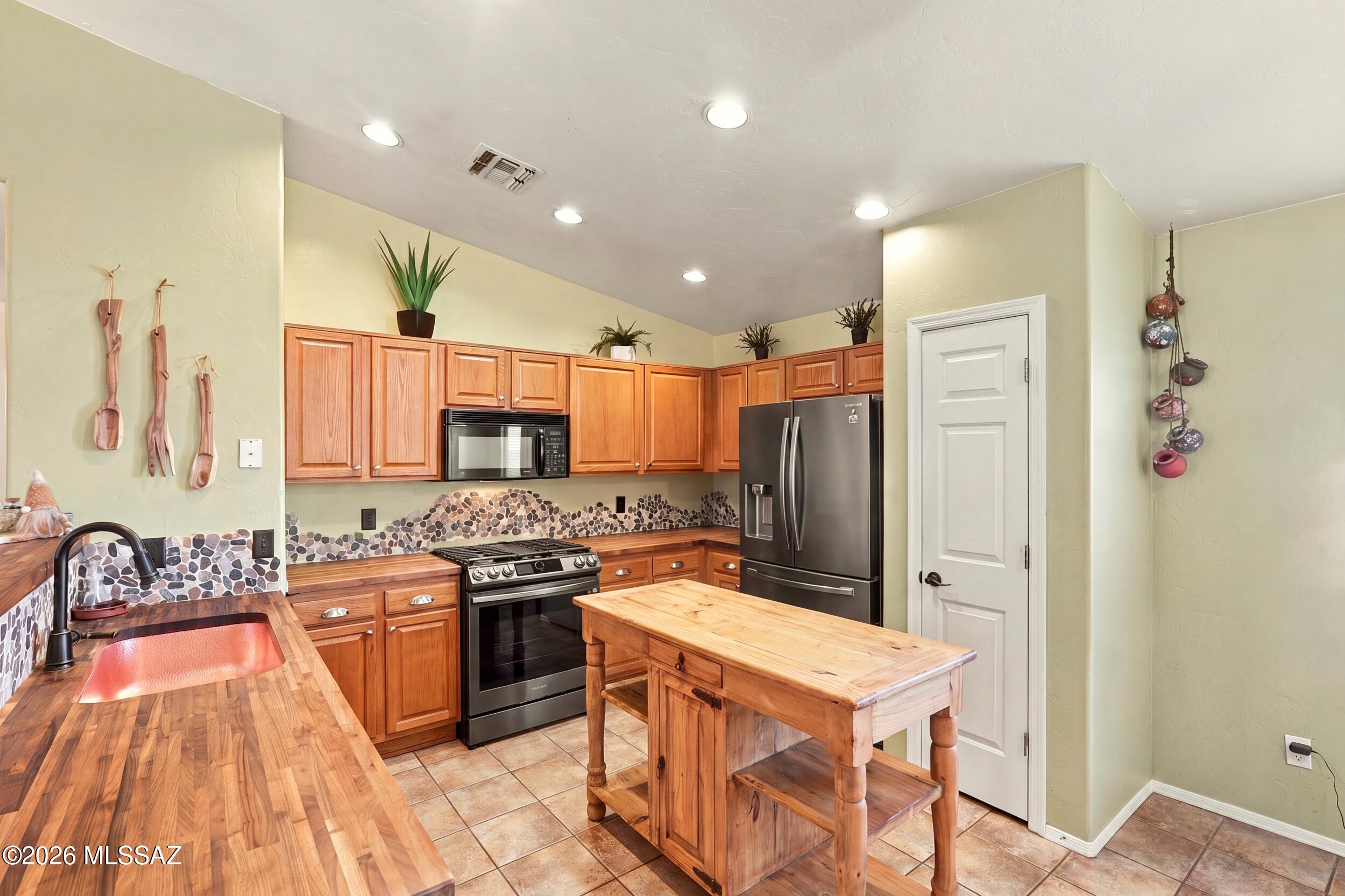 Rincon Vista (1-28) - Residential