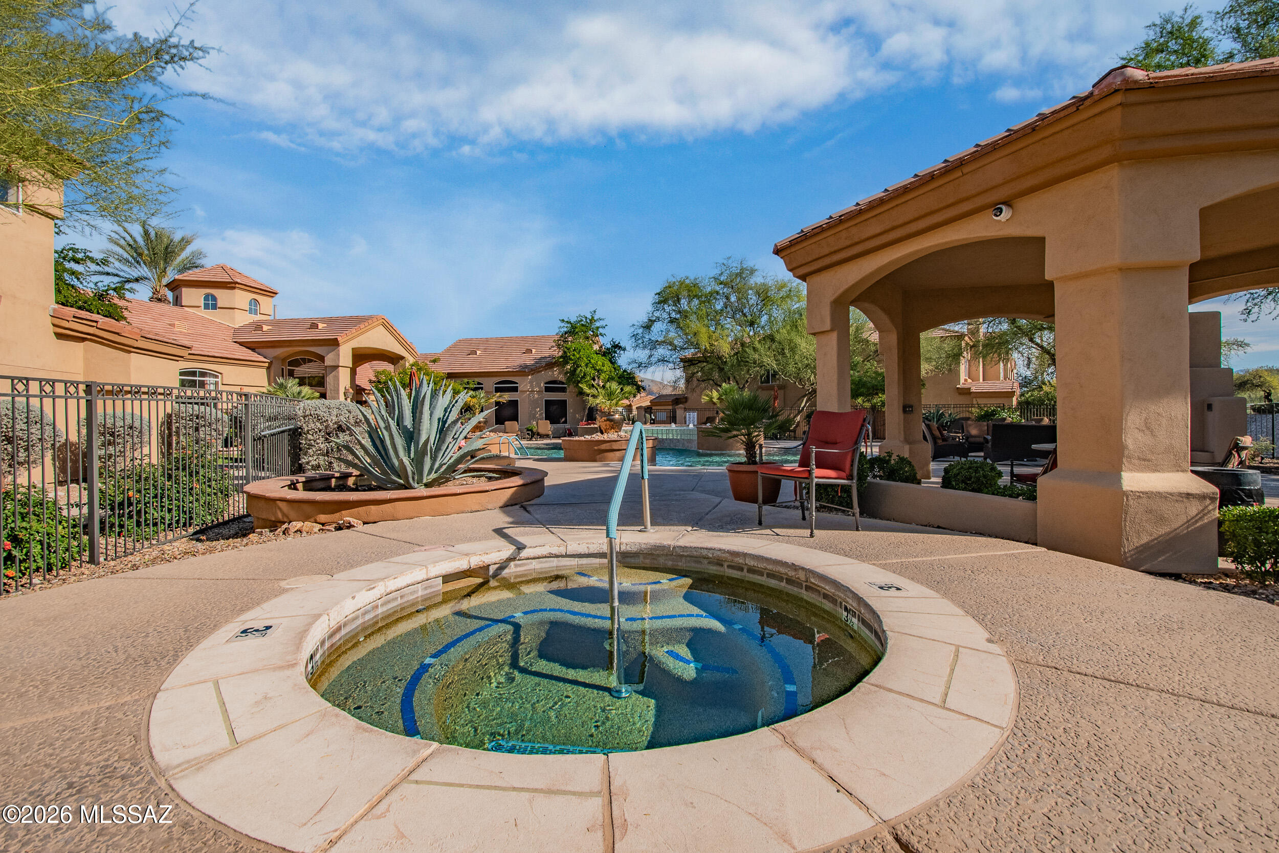 Pinnacle Canyon Condominium - Residential