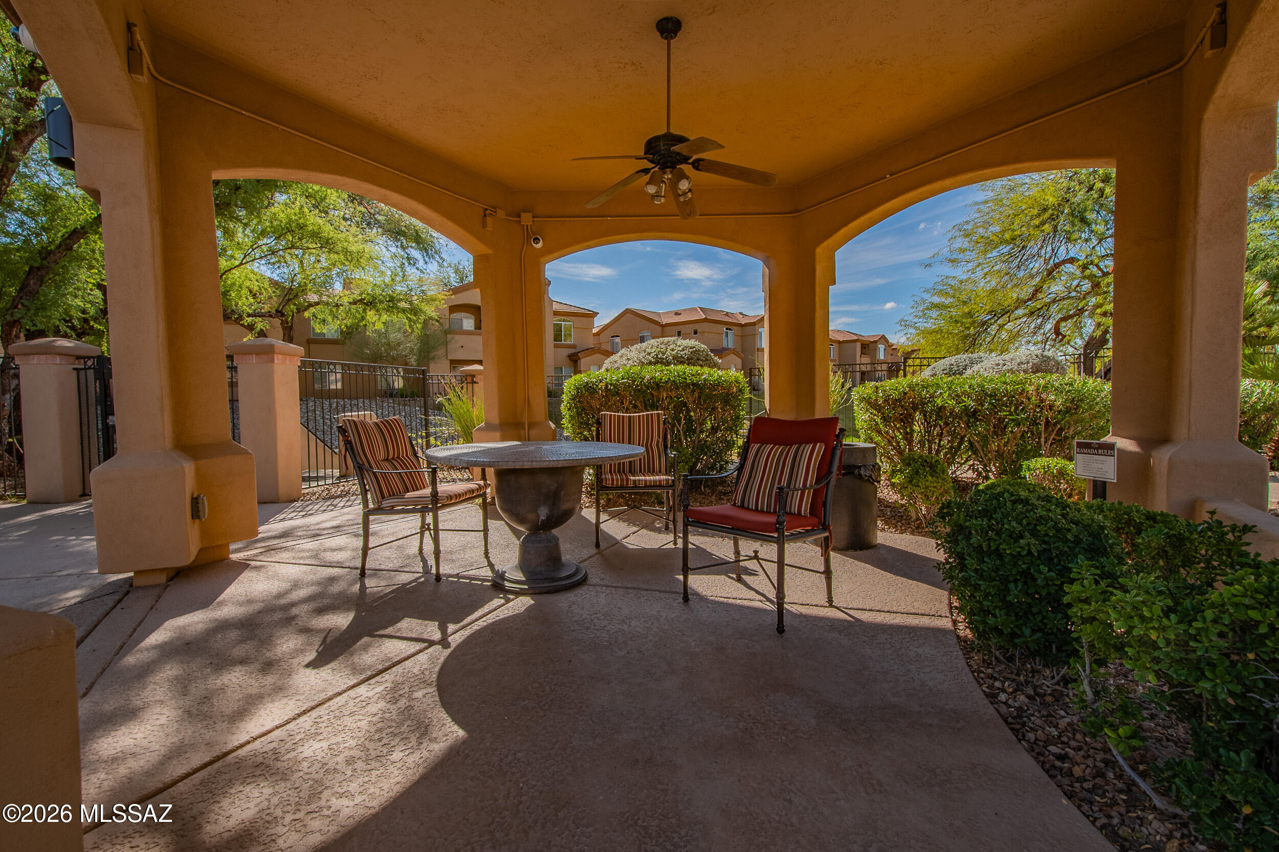 Pinnacle Canyon Condominium - Residential
