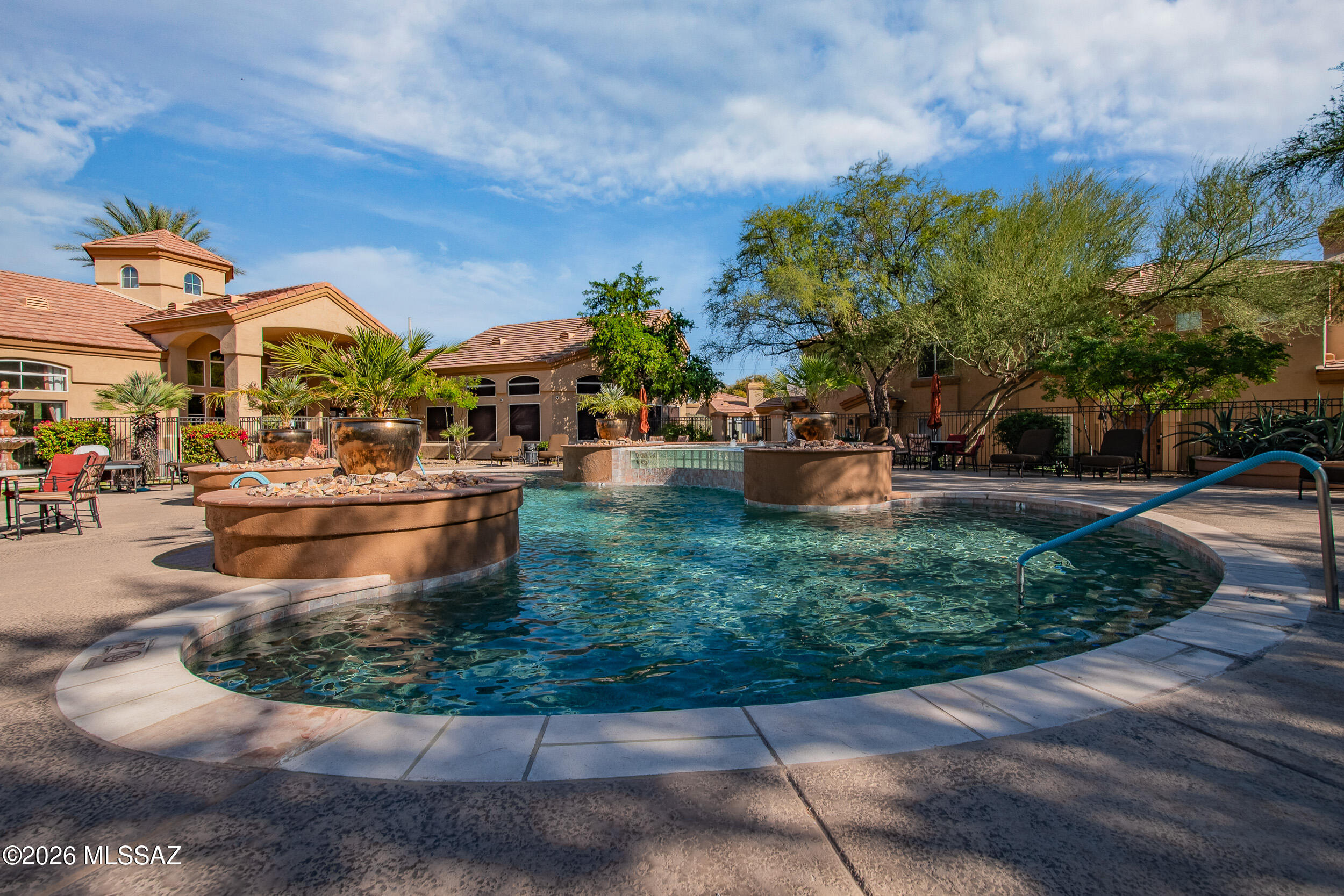 Pinnacle Canyon Condominium - Residential