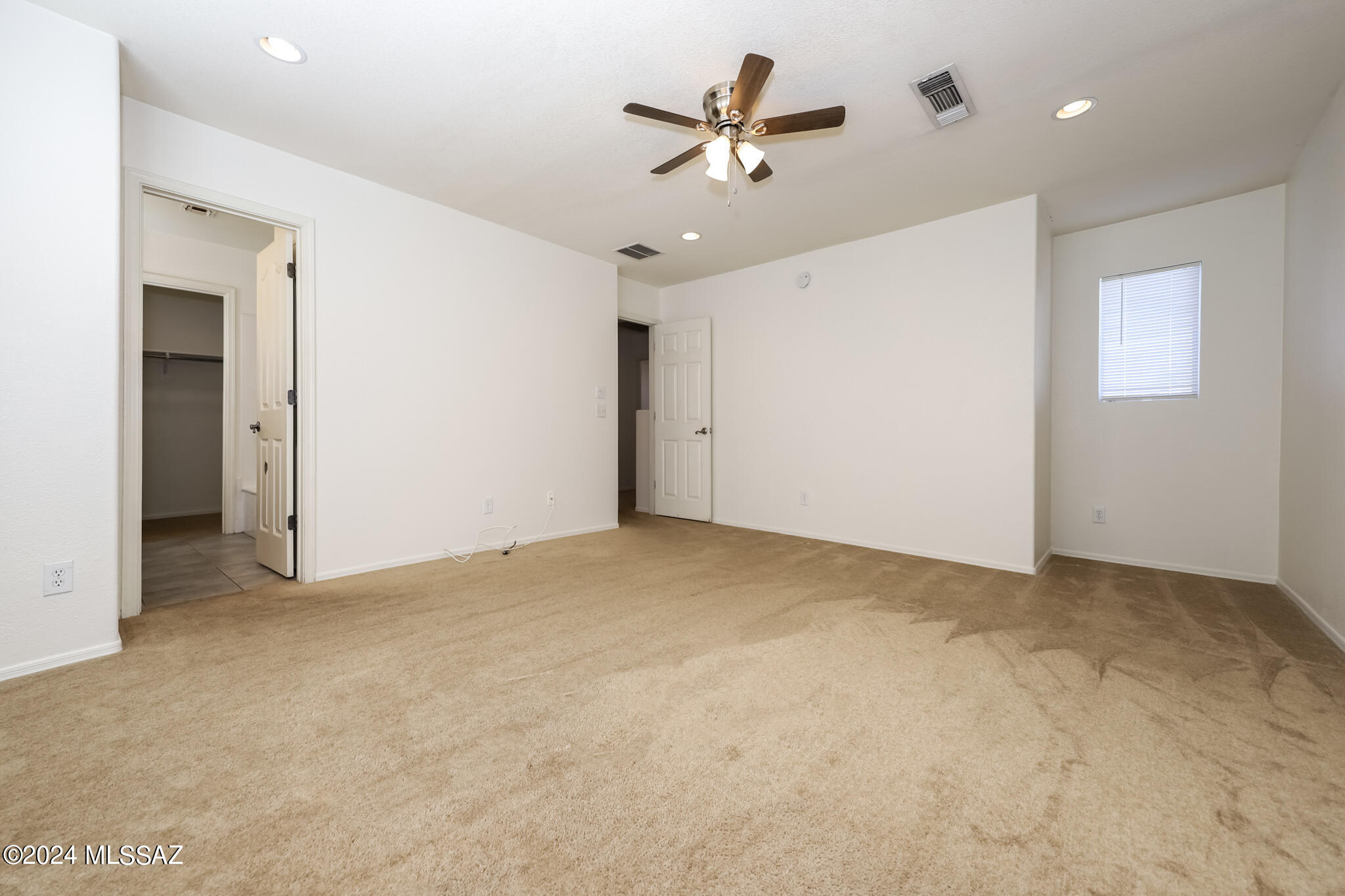 Pantano Ridge (1-123) - Residential Lease