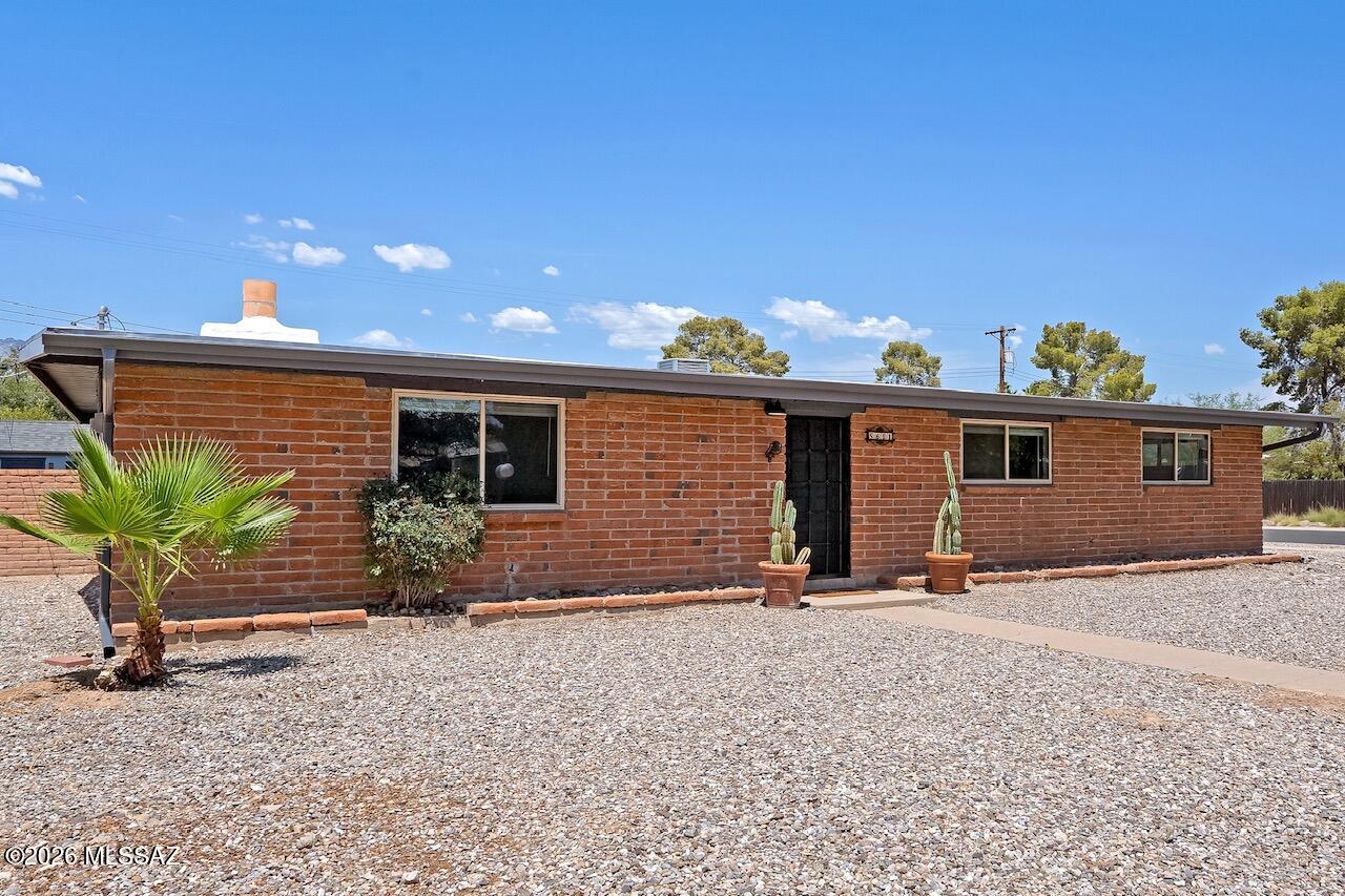 Carlos Terrace - Residential