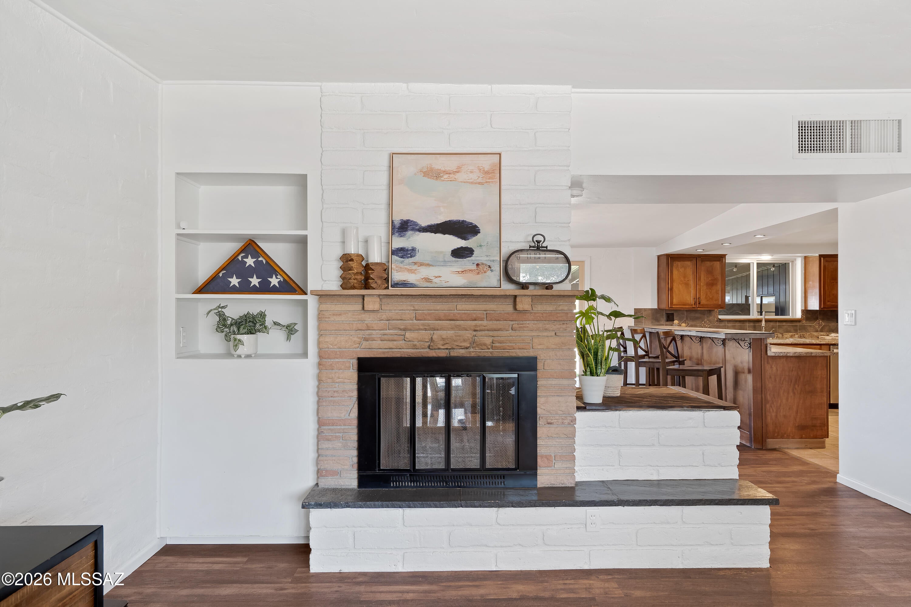 Carlos Terrace - Residential