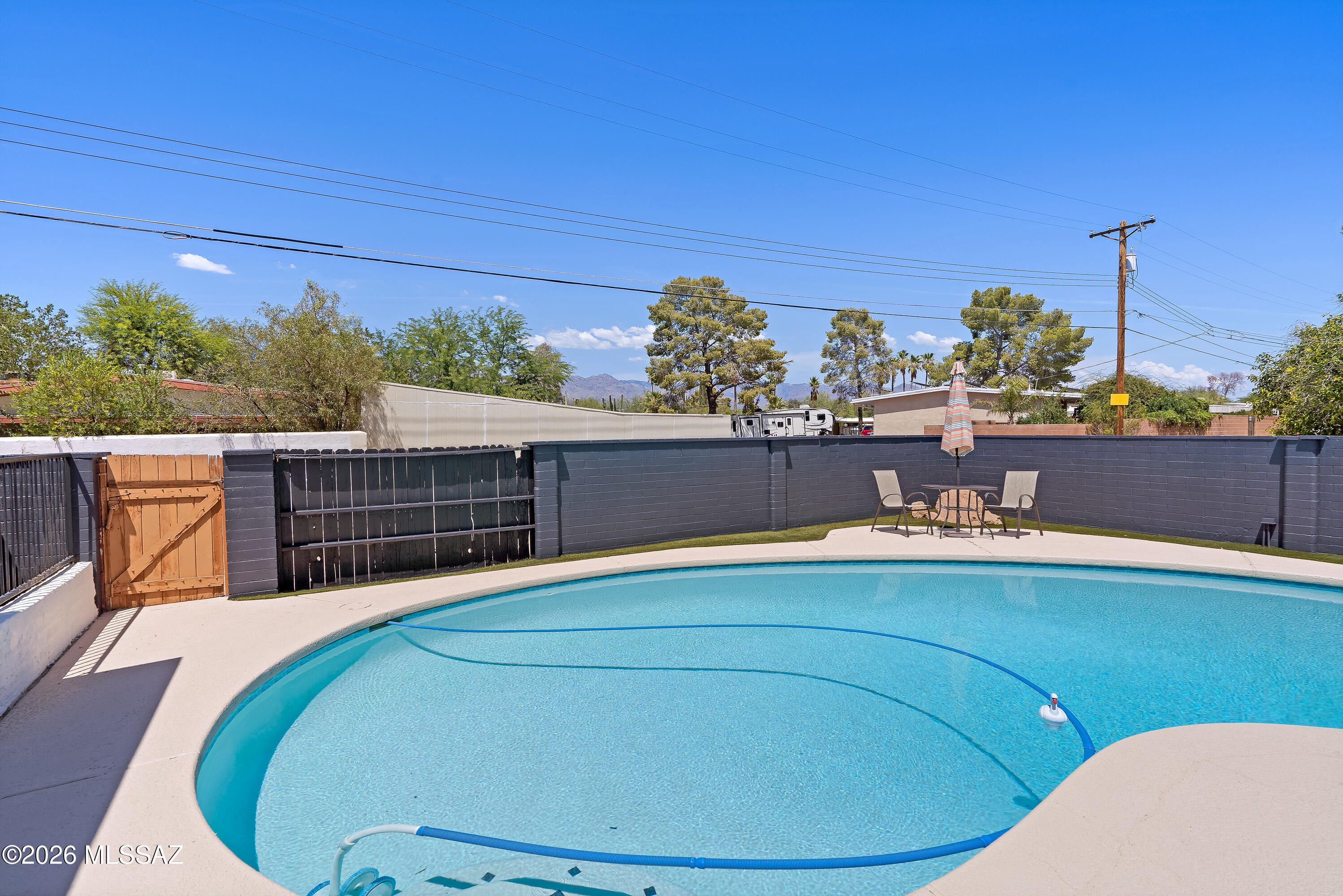 Carlos Terrace - Residential