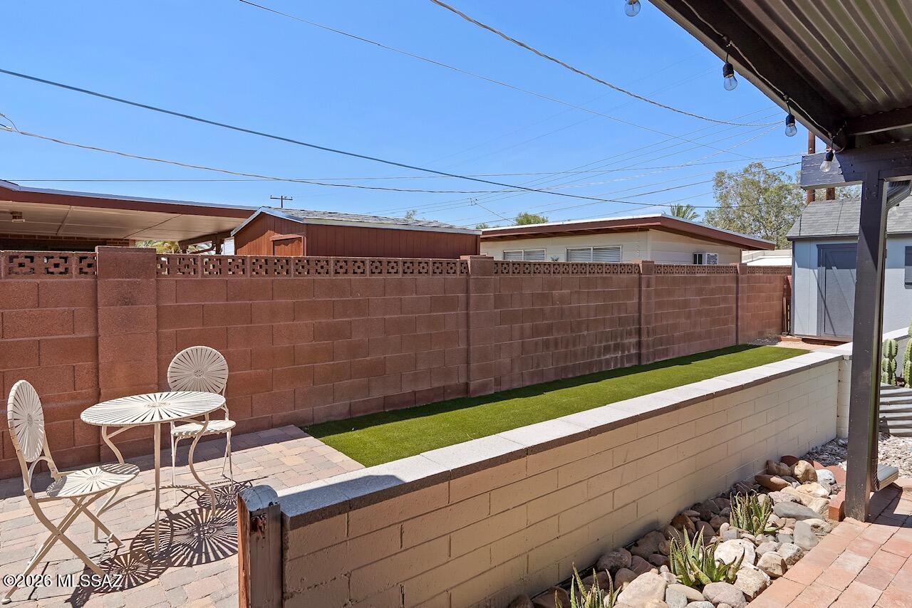 Carlos Terrace - Residential