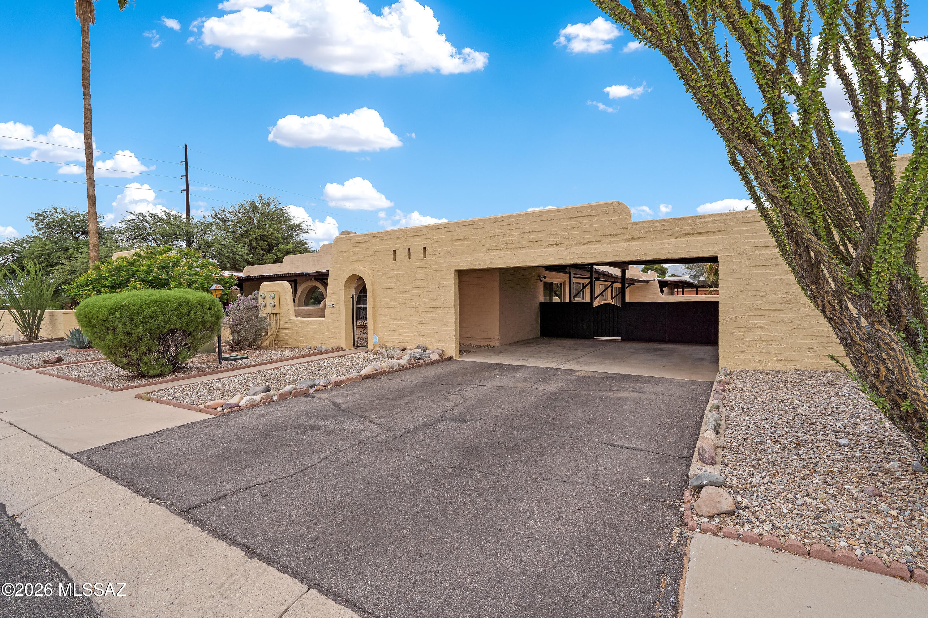 Pueblo Villas East (1-36) - Residential
