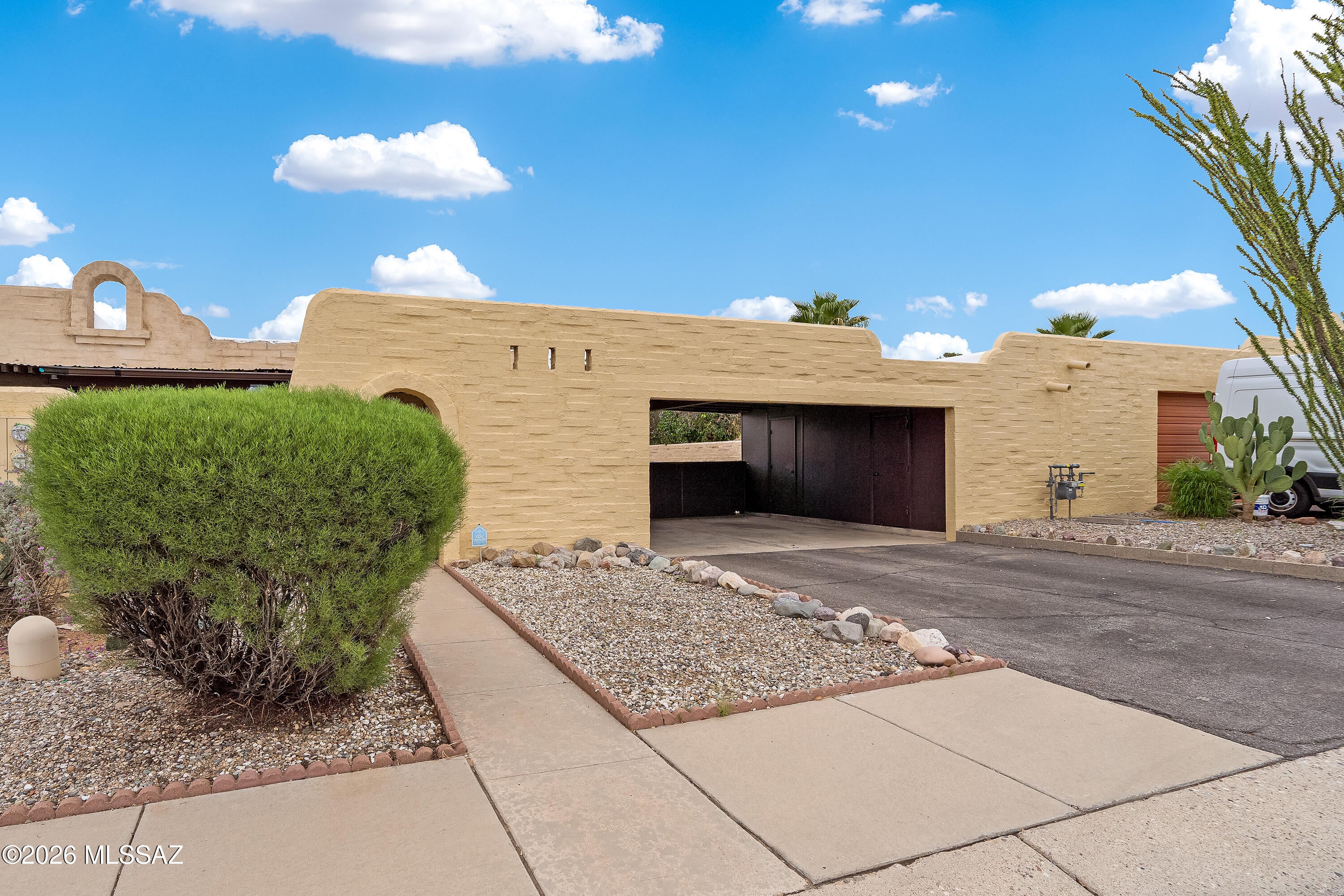 Pueblo Villas East (1-36) - Residential