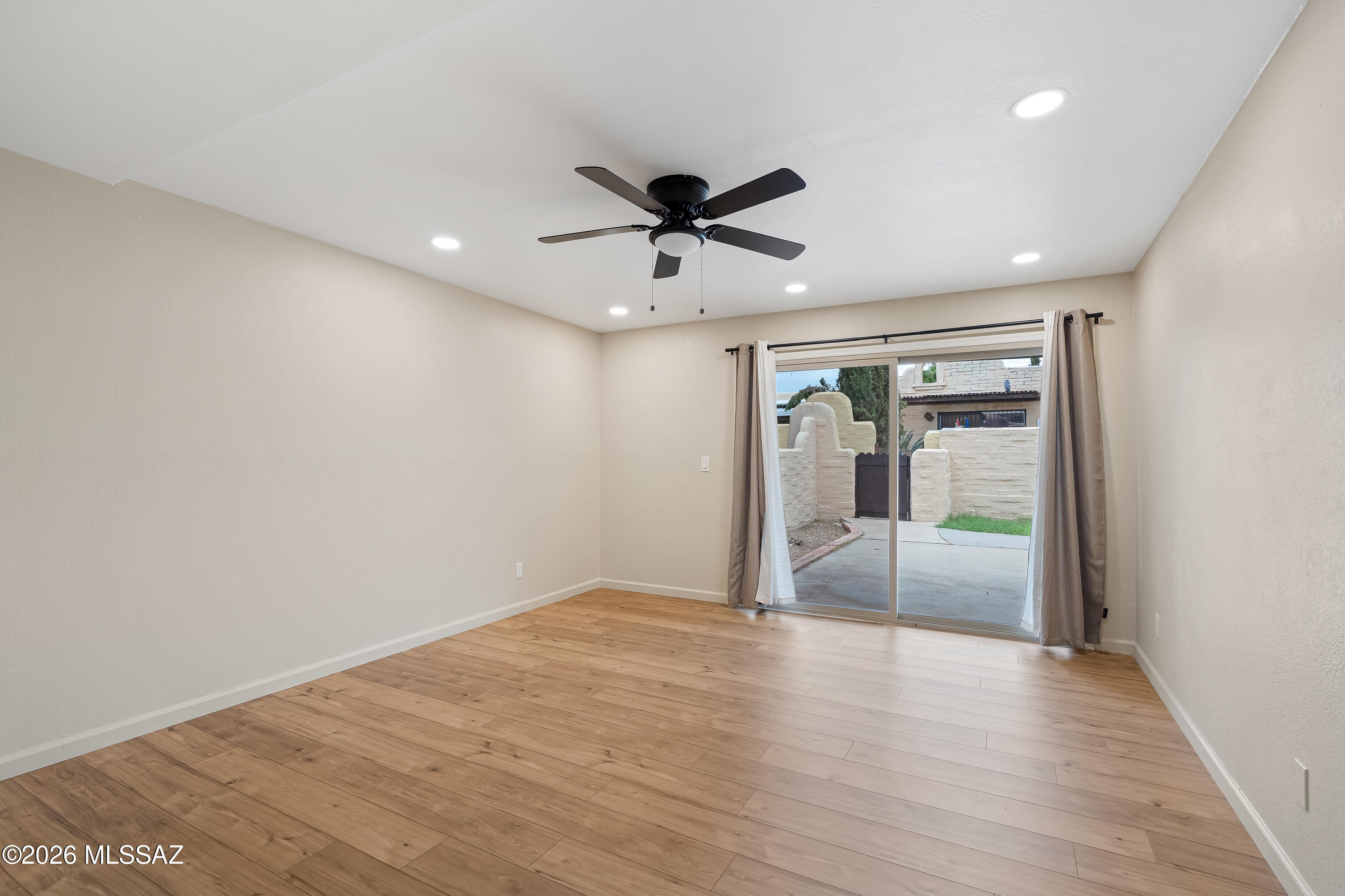 Pueblo Villas East (1-36) - Residential