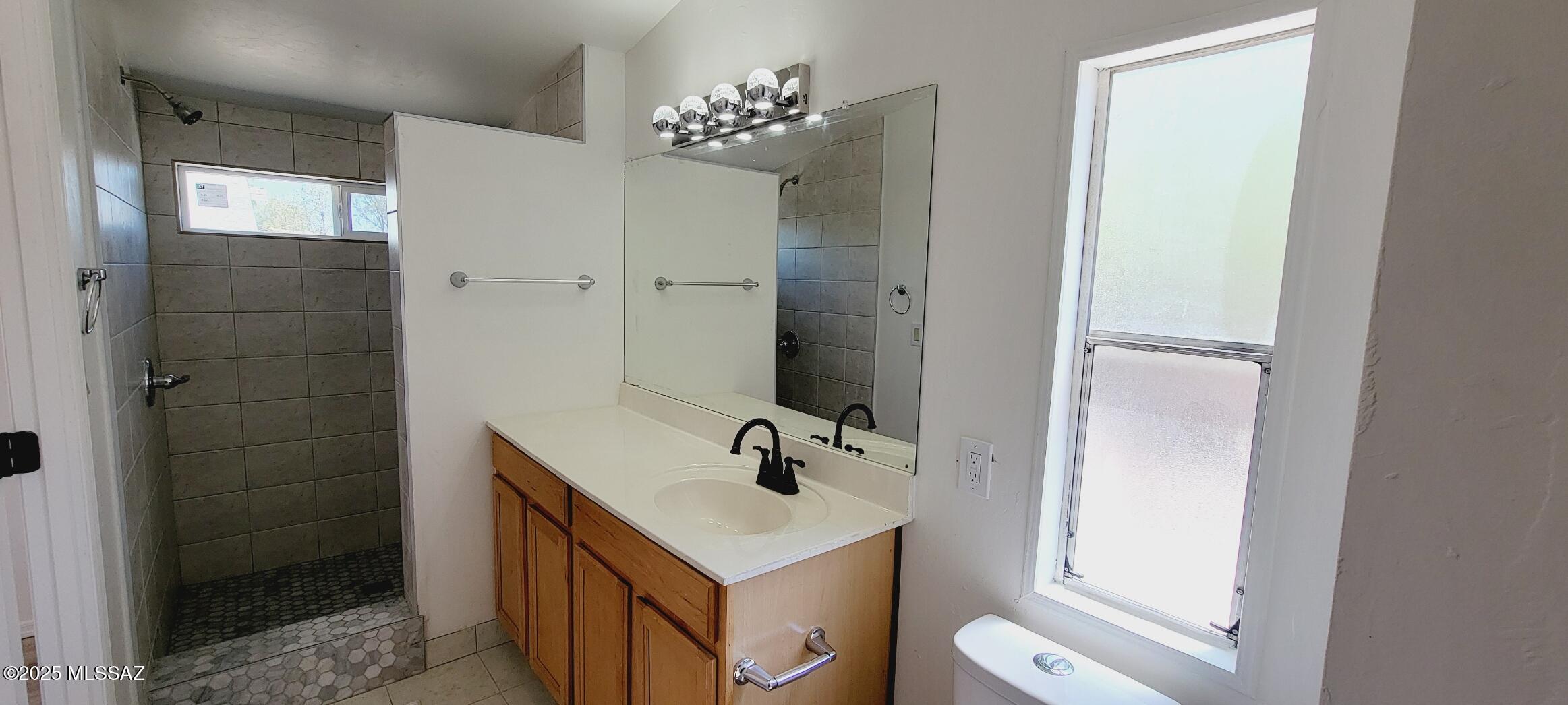 Country Club Terrace (1-108) - Residential