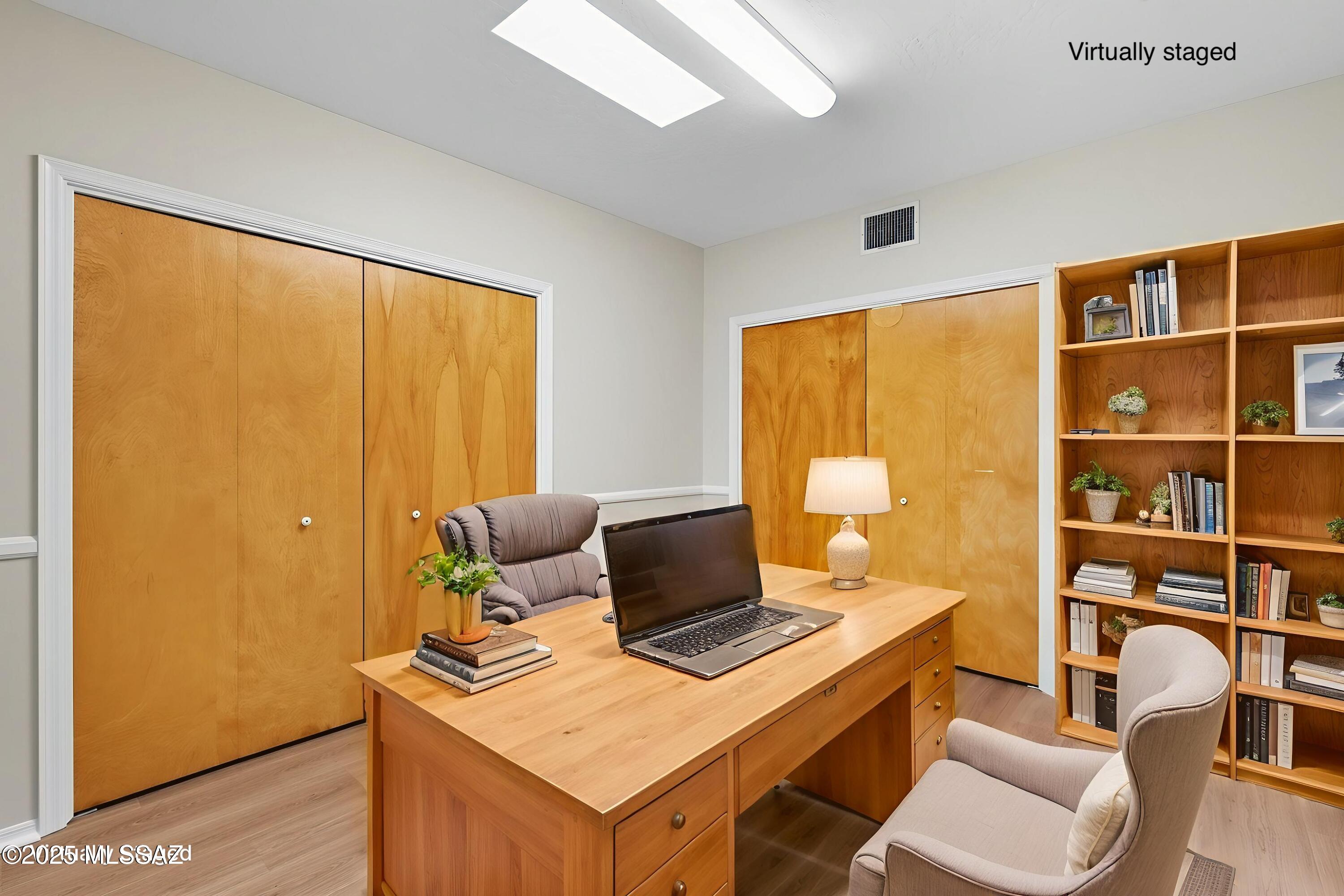 Green Valley Townhouses 4 - Residential
