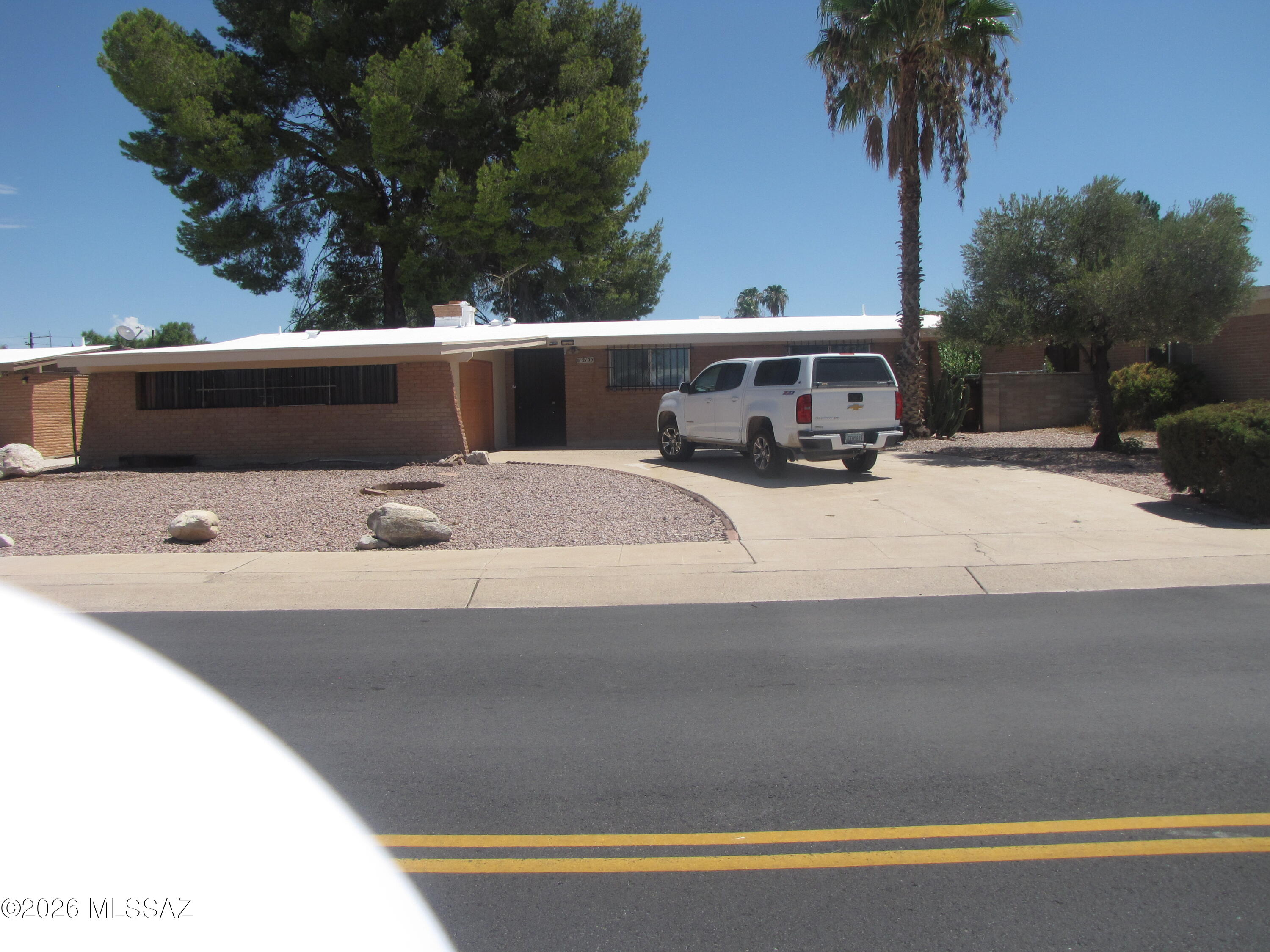 3 Bedroom 2 bath home near 22nd and Camino Seco.  Backs to Rolling Hills golf course. All tile floors. Good sized kitchen with all new appliances. 1515 sq ft. large one garage/workshop. Tuff Shed in backyard.
Listing agent related to owners.