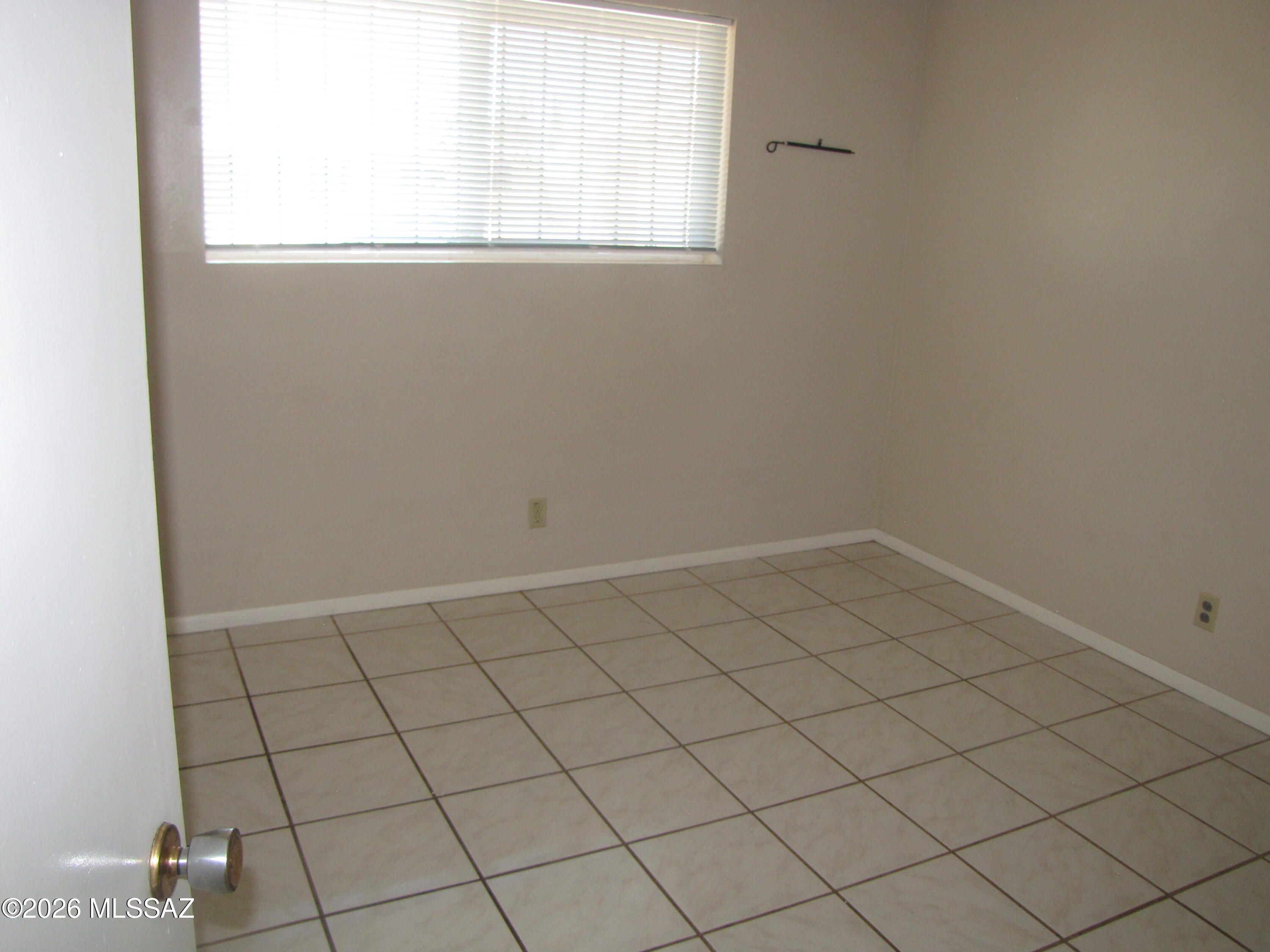 Rolling Hills - Residential Lease