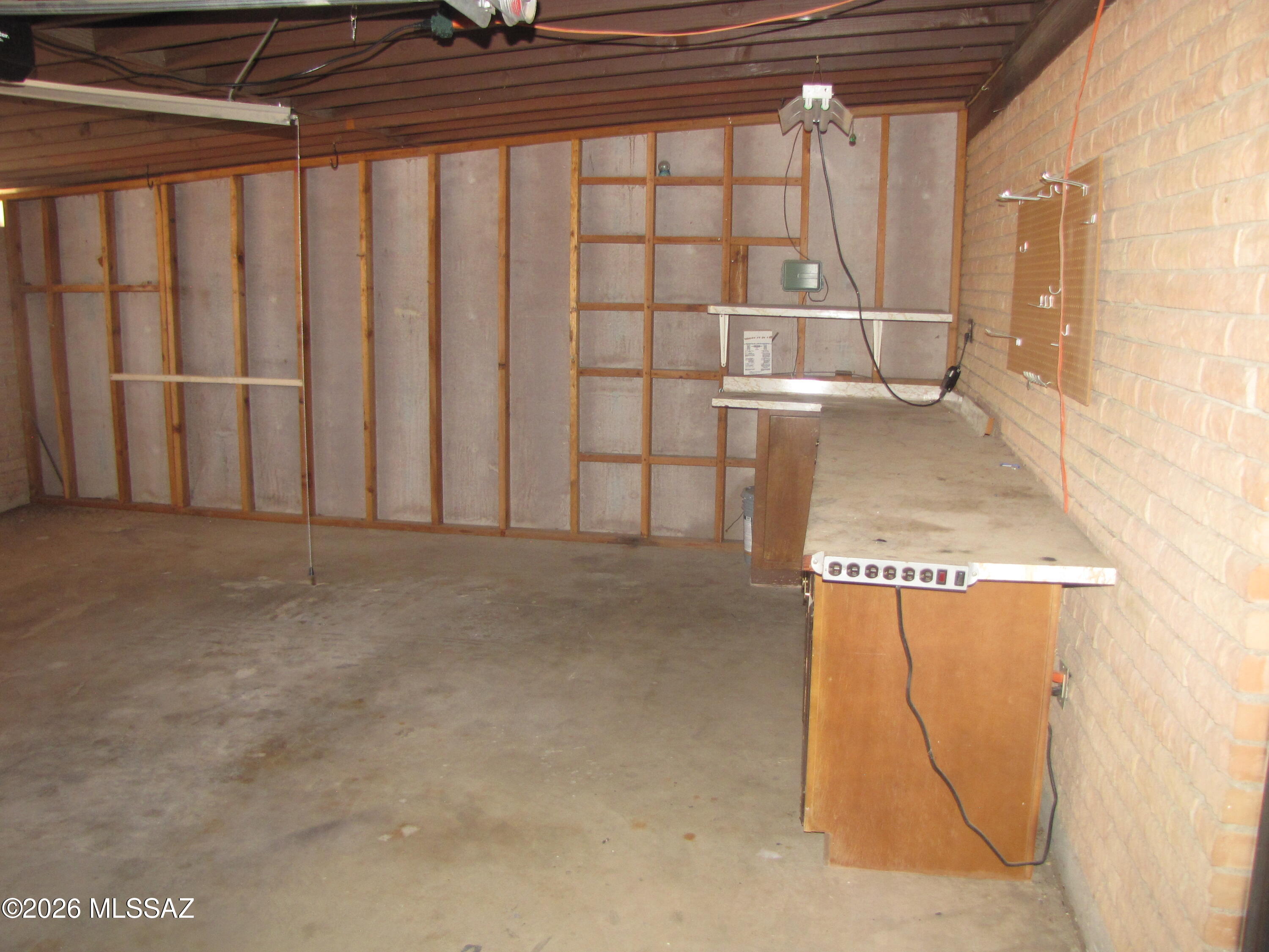 Rolling Hills - Residential Lease
