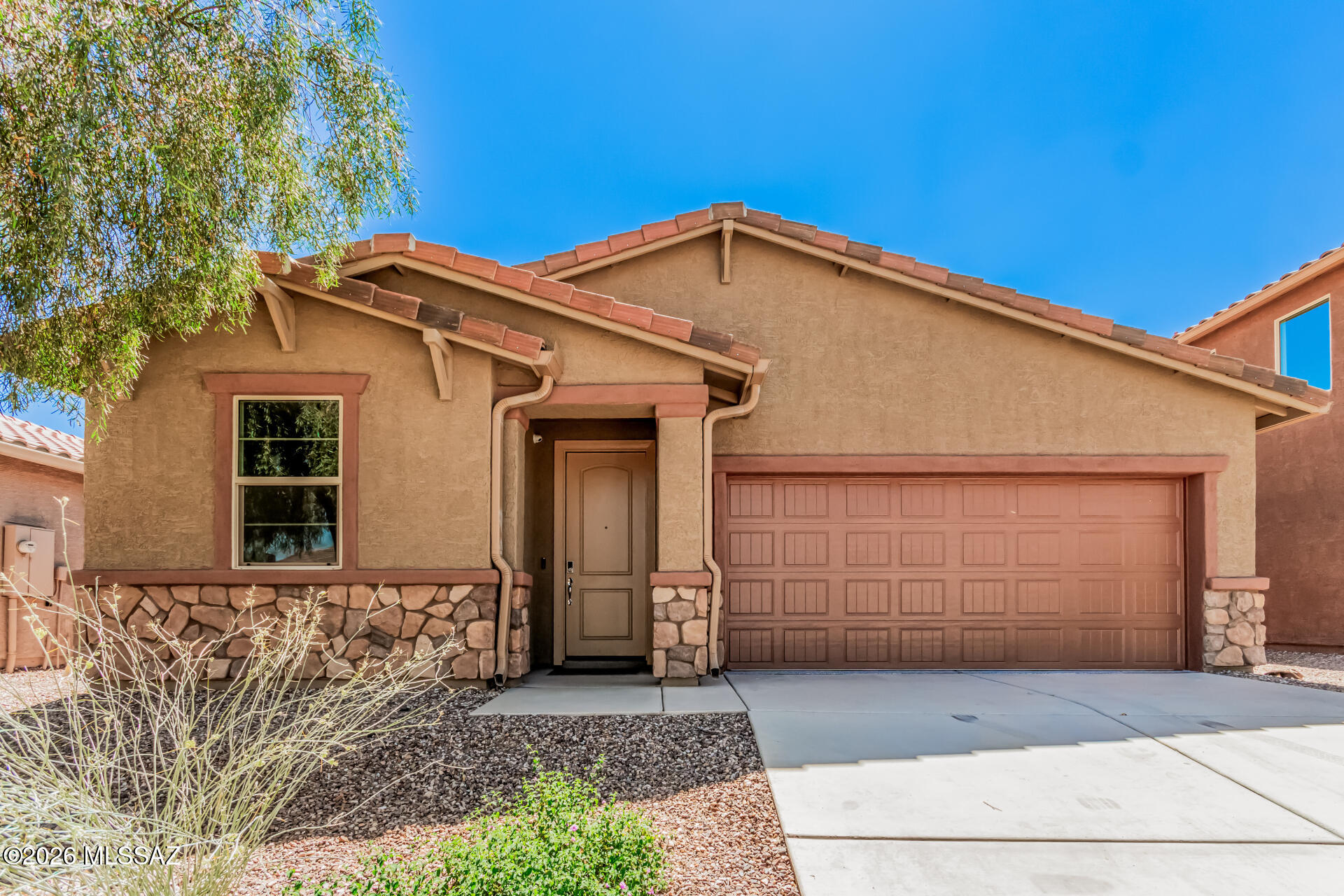 Check out this adorable single-story home! Offering plenty of space, with 4 bedrooms plus den, 3 bathrooms, and a 2-car garage. Inside, you'll find a great room filled with natural light, making every space perfect for entertaining and relaxation, showcasing tile floors, recessed lighting, tons of natural light, and neutral colors. The well-appointed kitchen is equipped with staggered cabinets, granite countertops, SS appliances, and an island with a breakfast bar. The serene main retreat is complete with a walk-in closet for easy organization and an ensuite with dual sinks. The den is perfect for a home office or hobby area. The backyard is a blank canvas ready for your personal touch, including a covered patio where you can relax with your favorite drink in hand. Home sold as is.