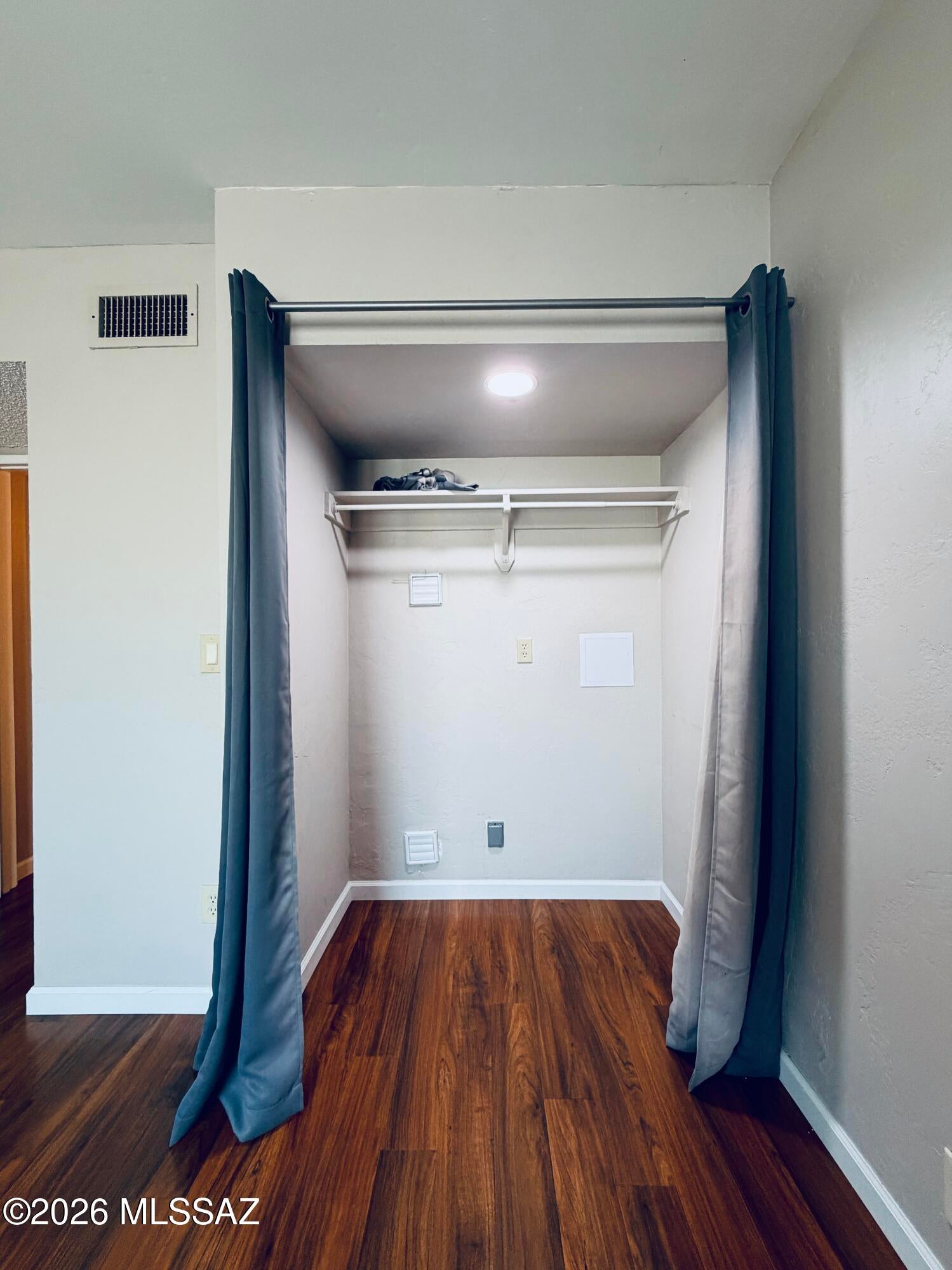 Monte Catalina Estates (1-10) - Residential Lease