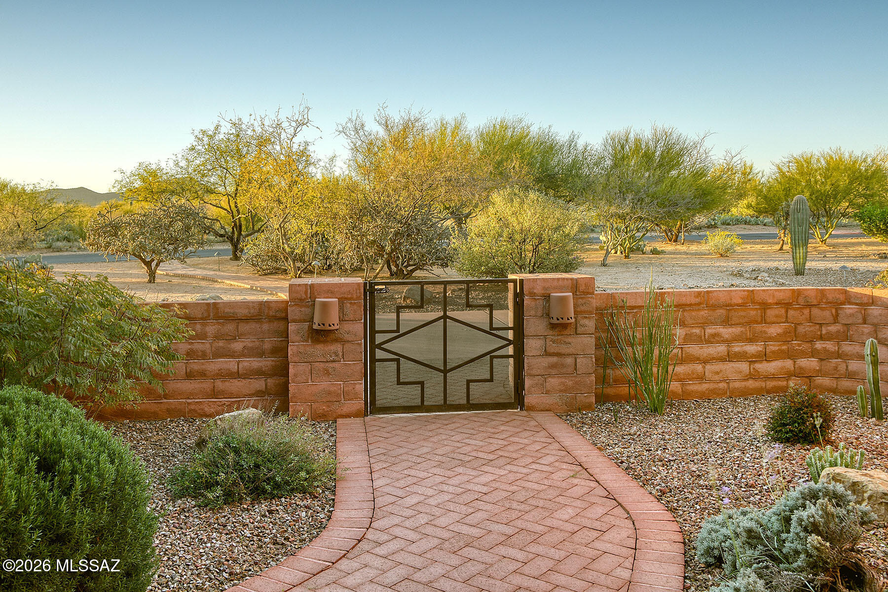 Coyote Creek (1-395) - Residential