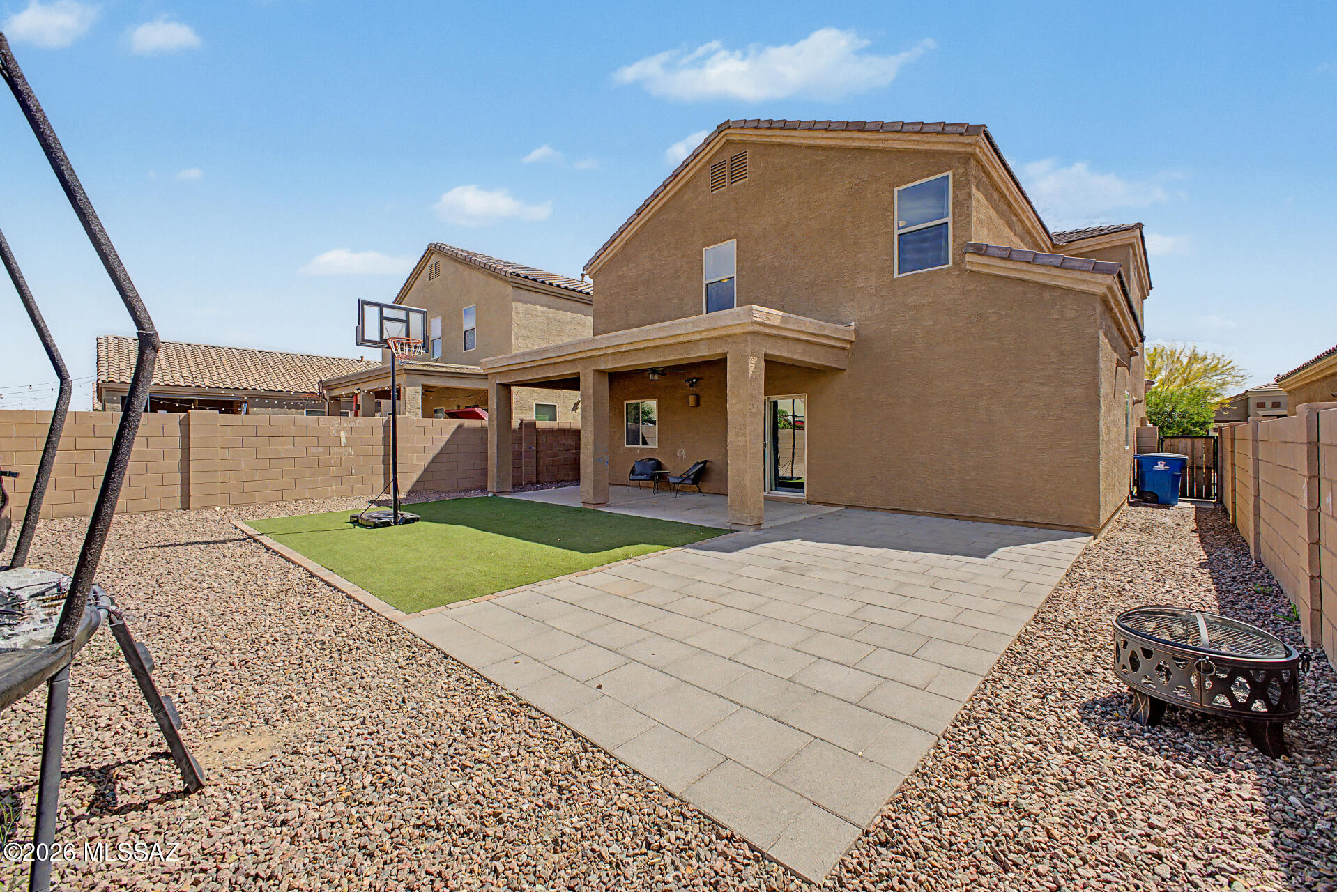 Vista Del Lago Norte SQ20140780198 - Residential
