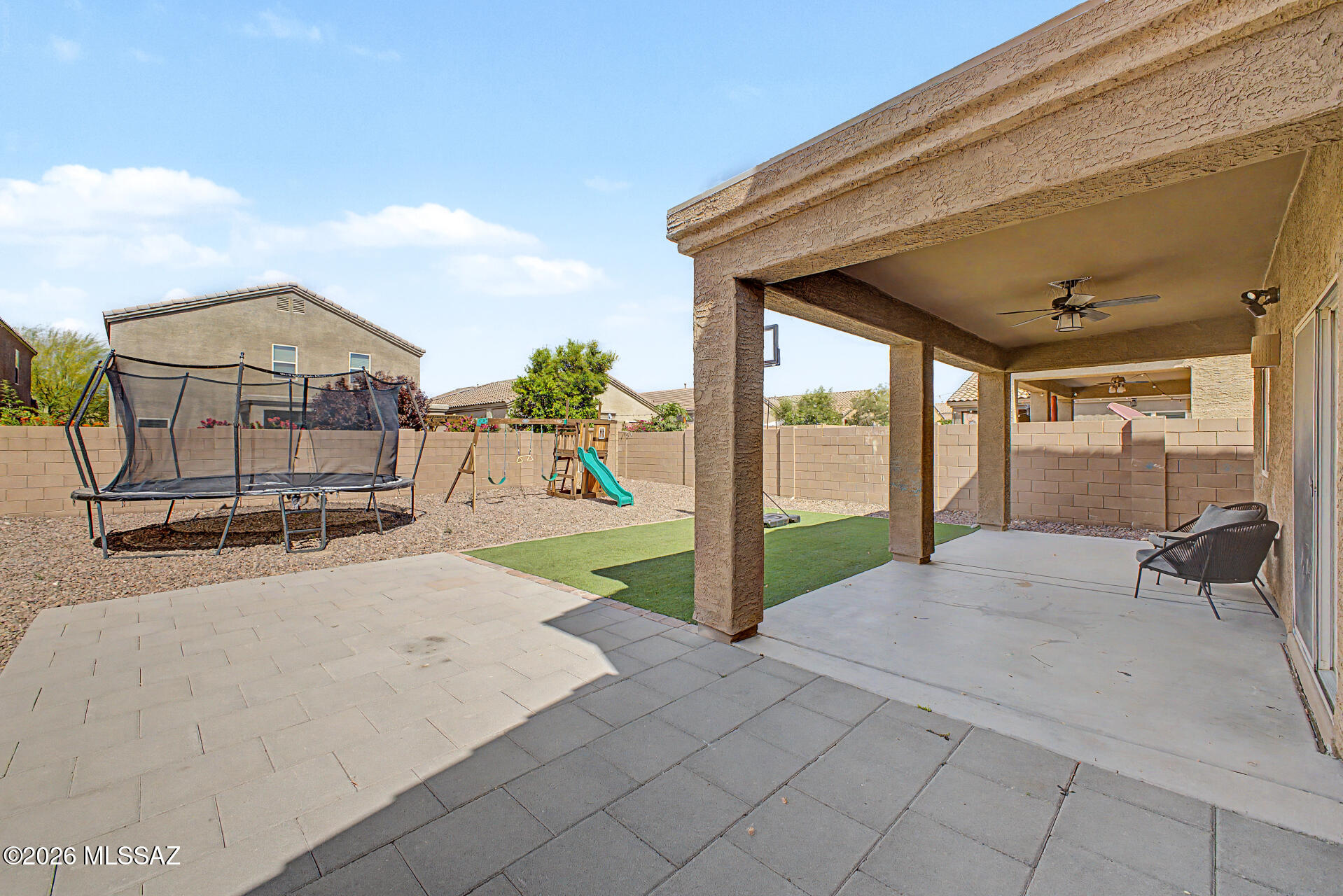 Vista Del Lago Norte SQ20140780198 - Residential