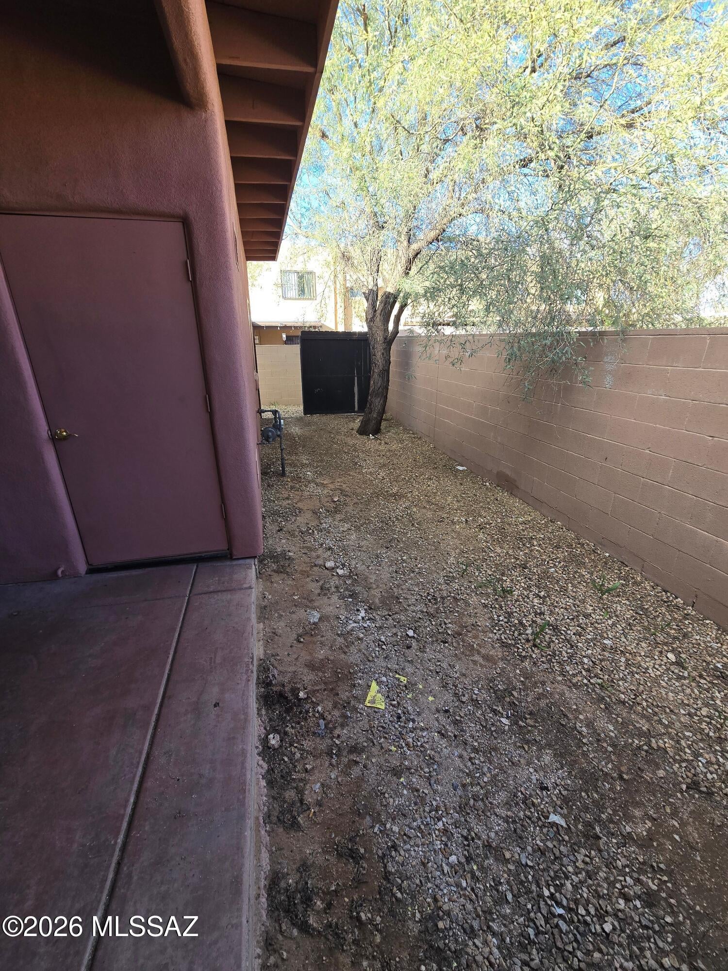 2601 E. Prince Rd. (1-20) - Residential Lease