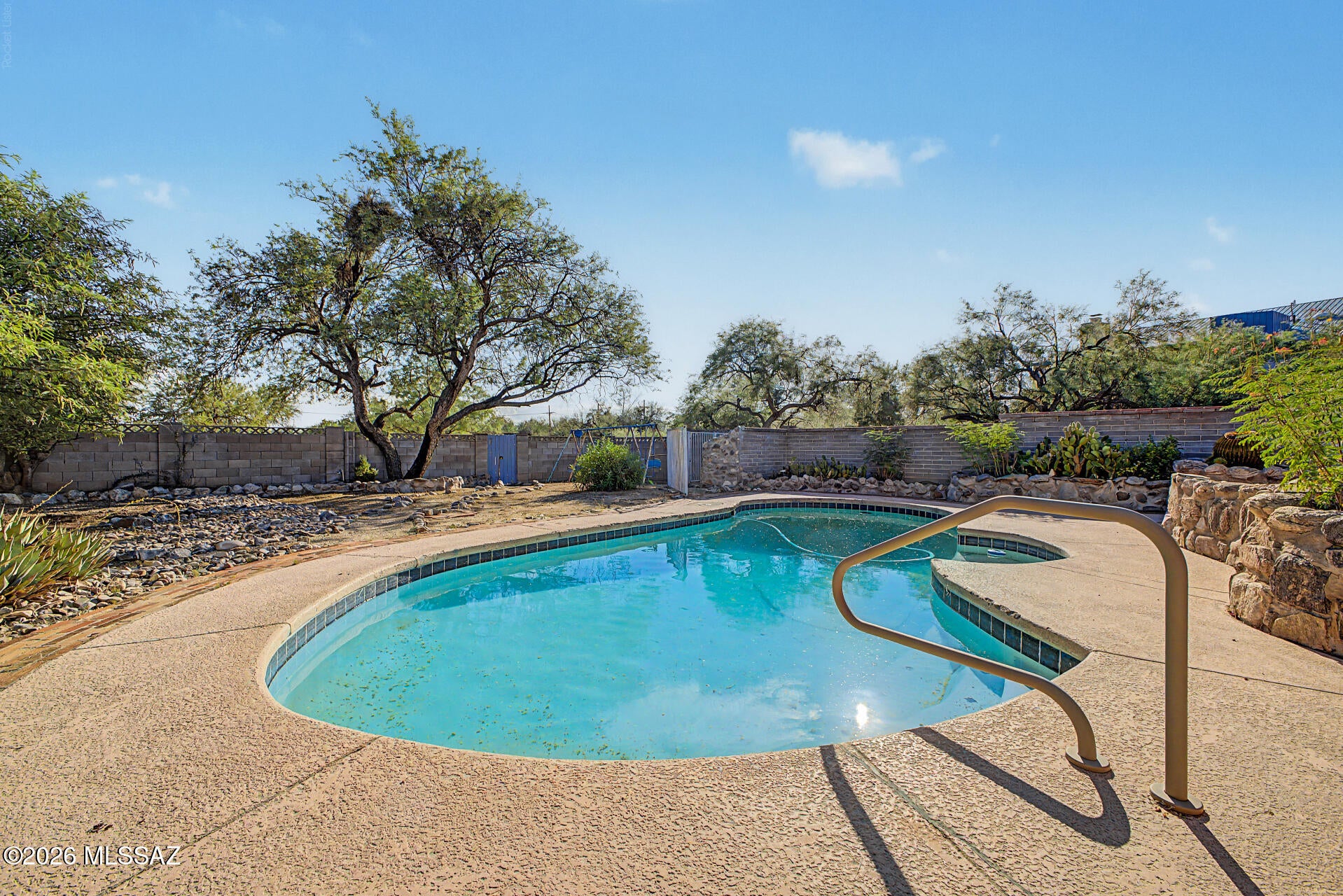 Bel Air Ranch Est - Residential