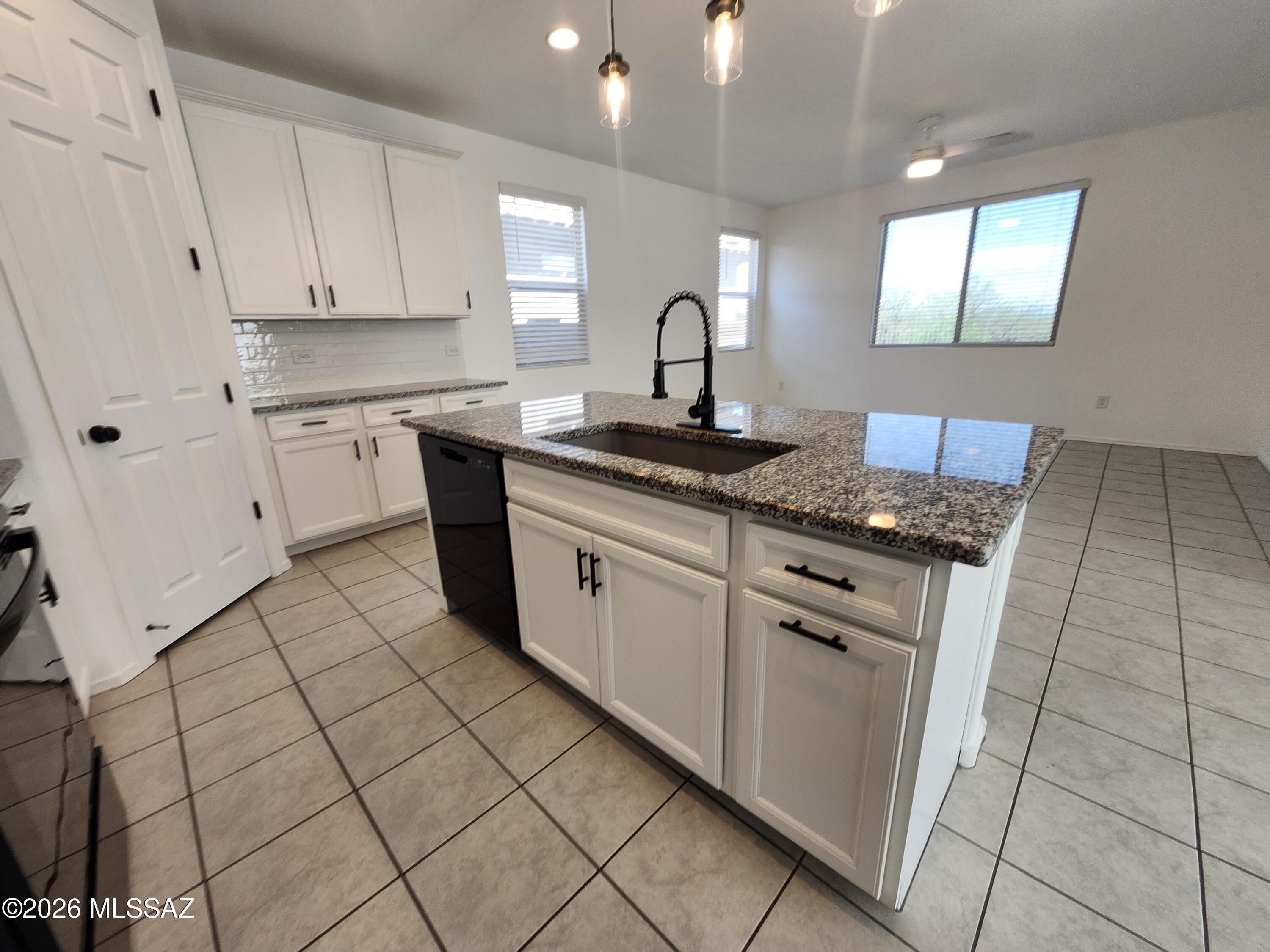 Entrada La Coraza - Residential Lease