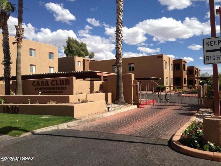 Casa Club Condominium - Residential