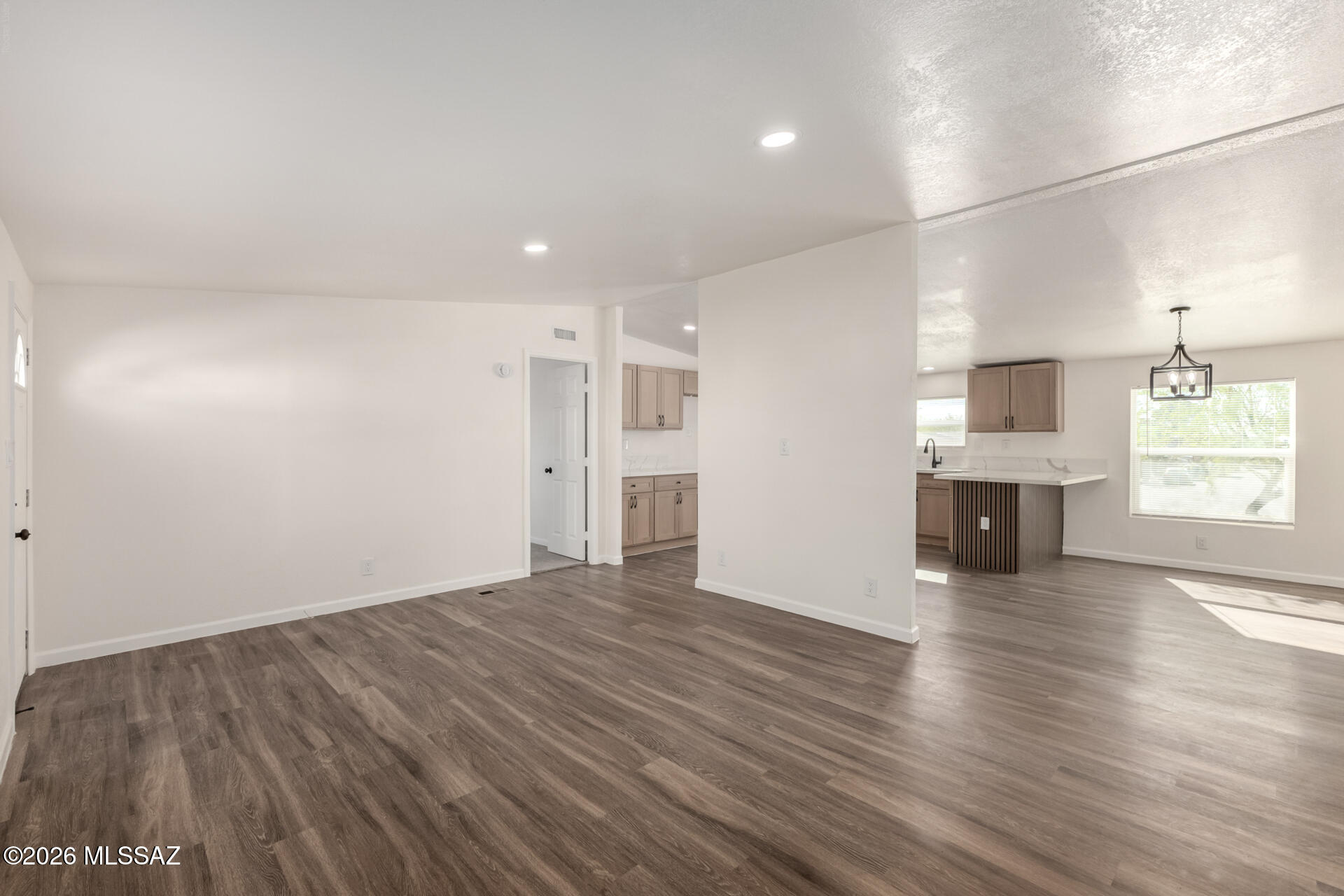 Los Santos Reales  (1-44) - Residential