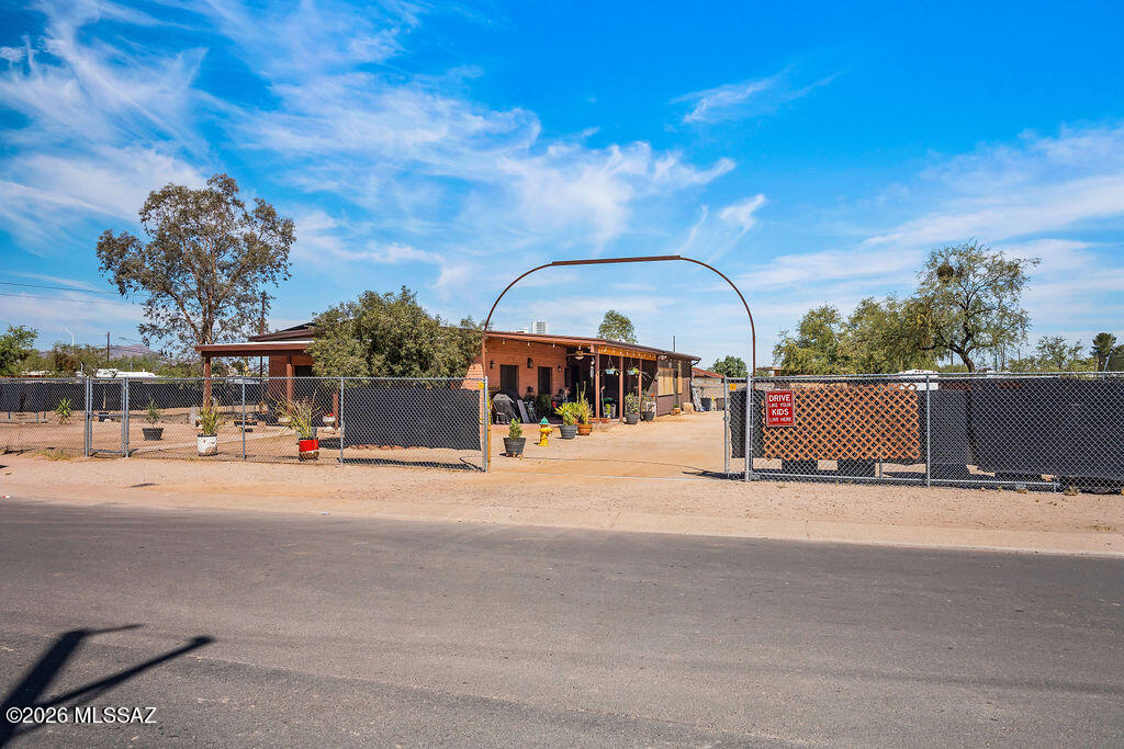 El Rio Acres - Residential