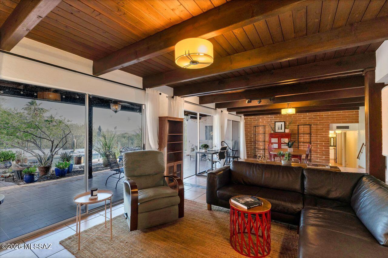 Santa Catalina Estates NO. 4 (1-180) - Residential
