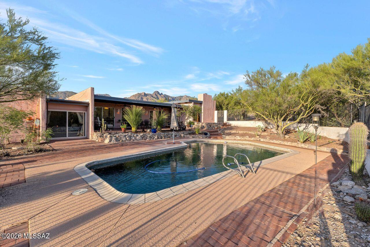 Santa Catalina Estates NO. 4 (1-180) - Residential