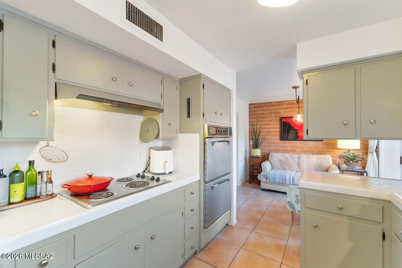 Santa Catalina Estates NO. 4 (1-180) - Residential